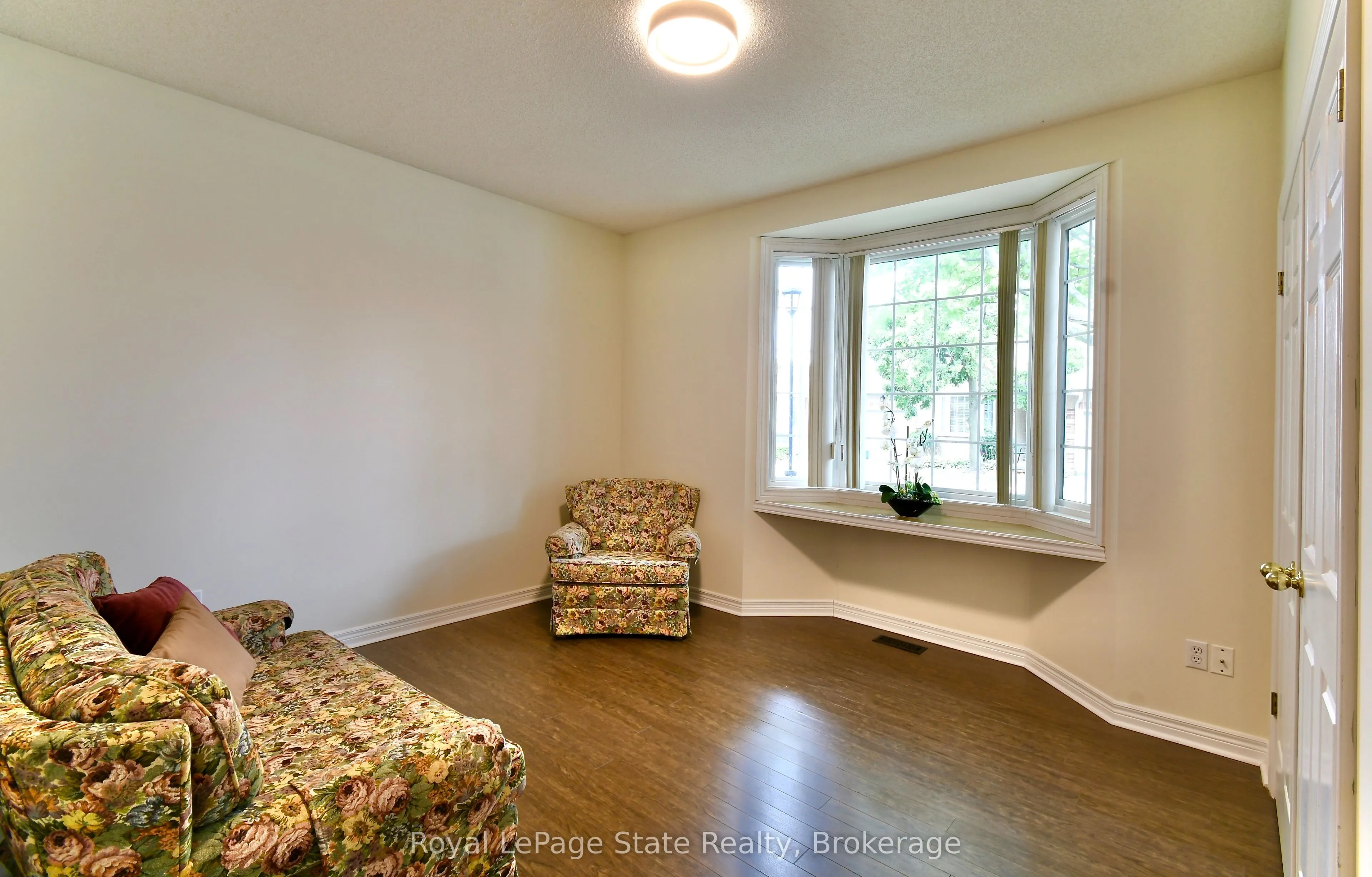 91 Twentyplace Boulevard, #5