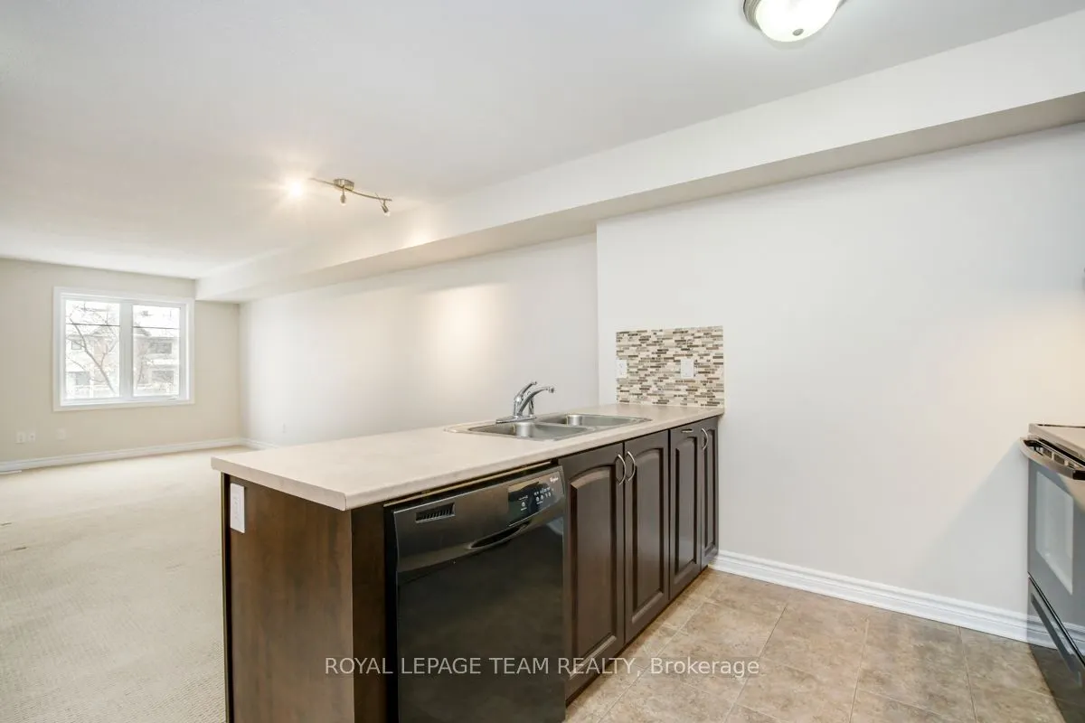 1151 LONGFIELDS Drive, #A