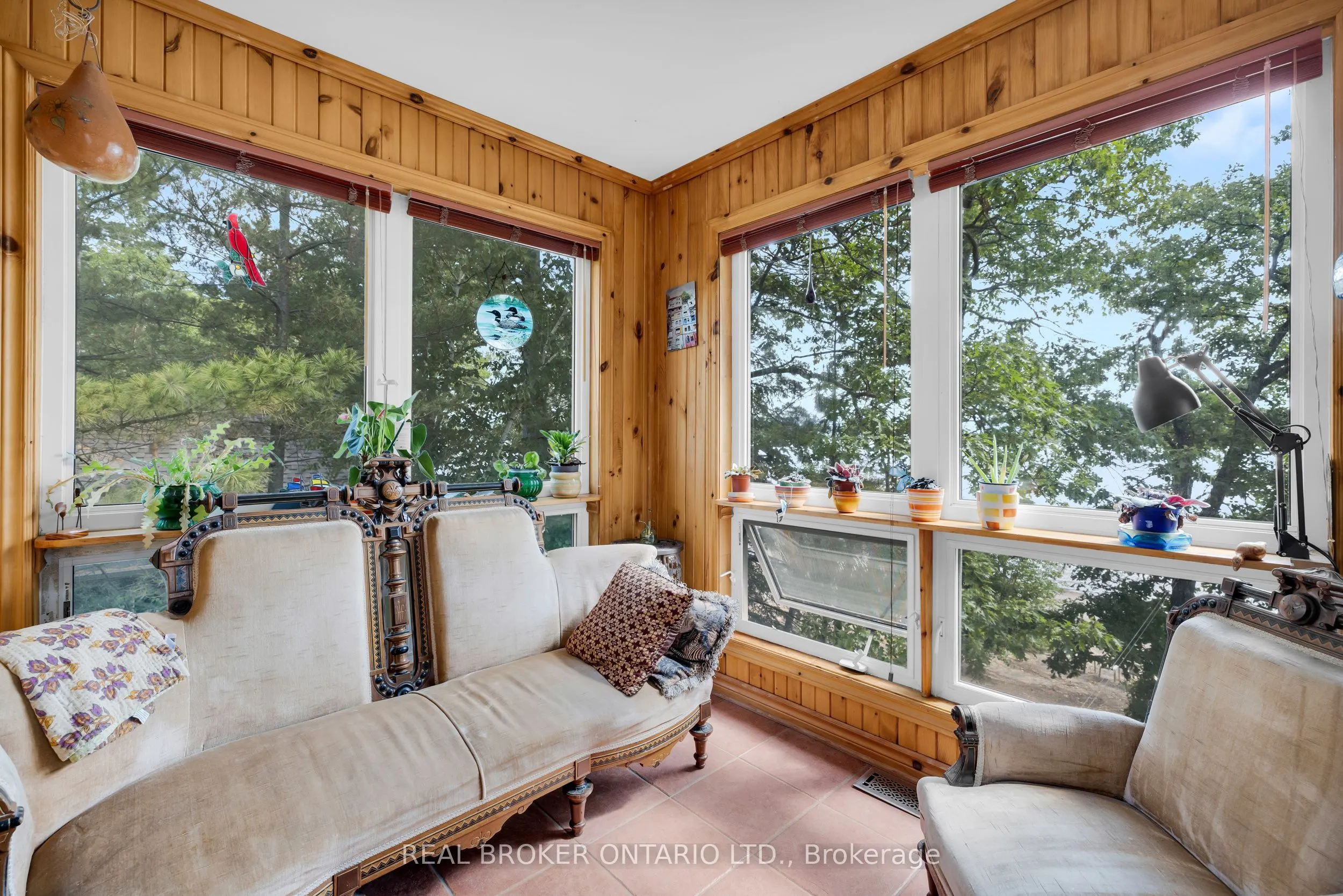 164 Baillie Avenue