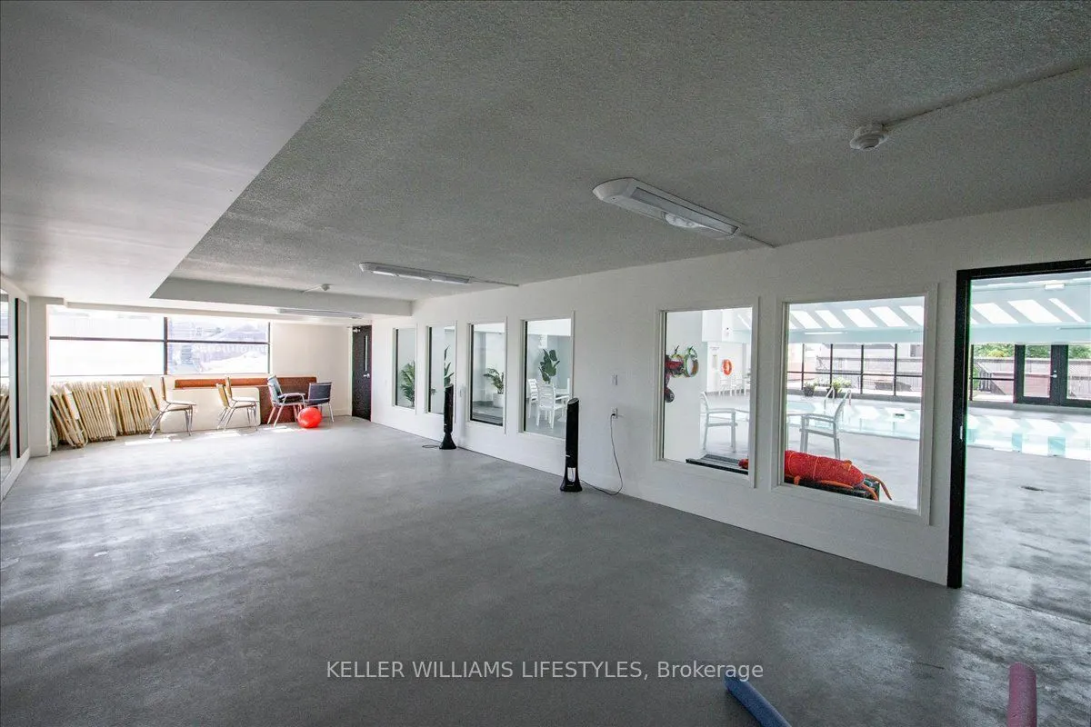 389 Dundas Street, #1601