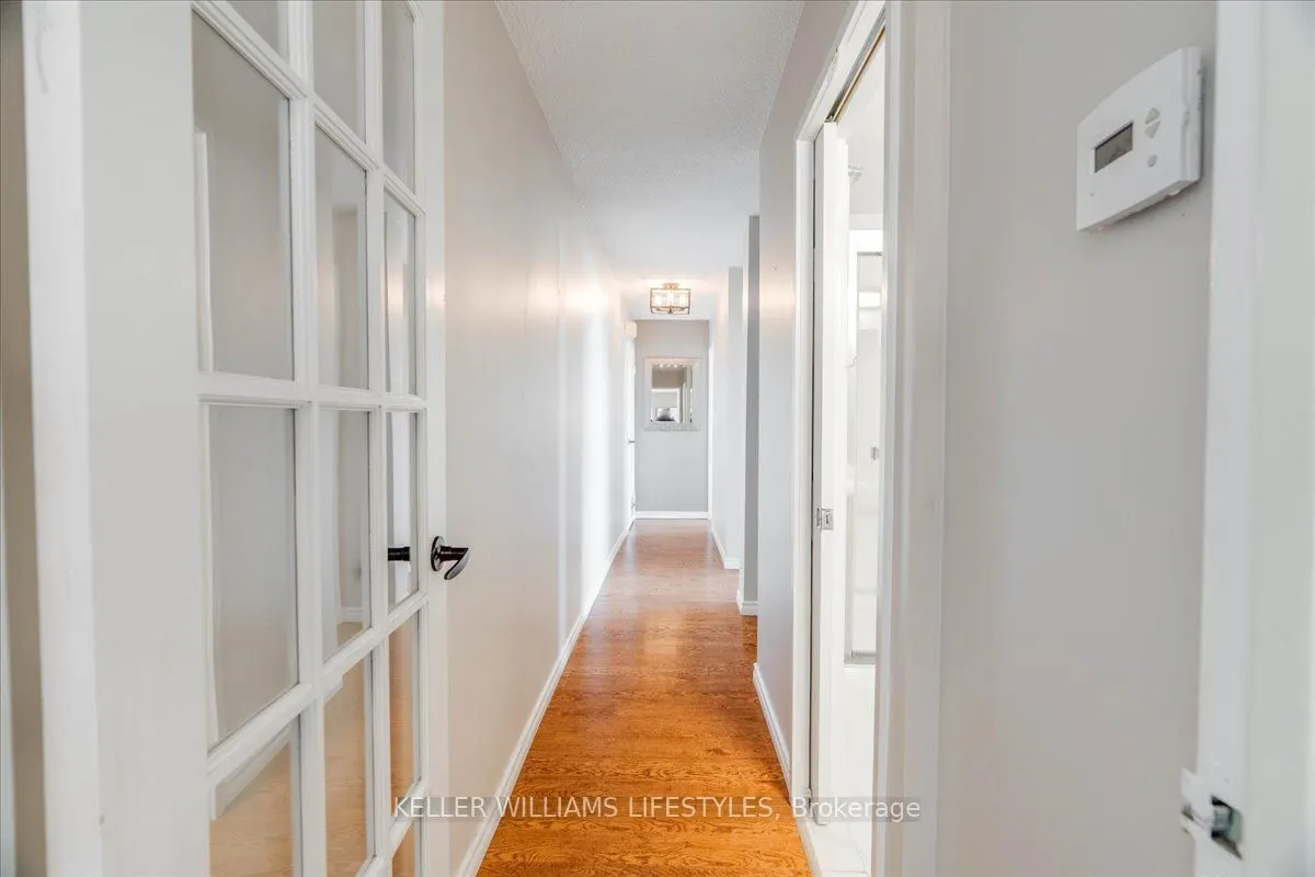 389 Dundas Street, #1601
