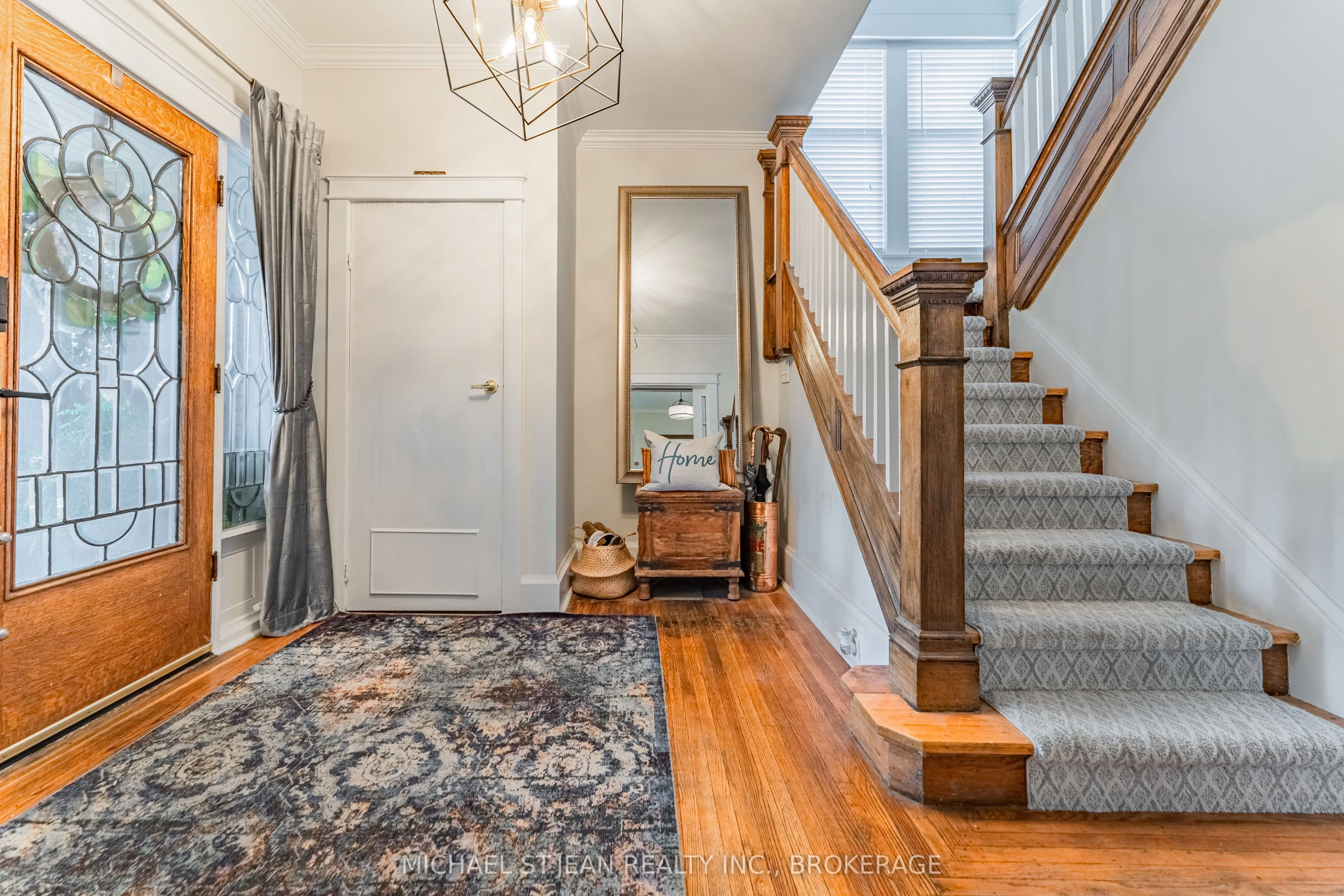 98 Sherman Avenue S