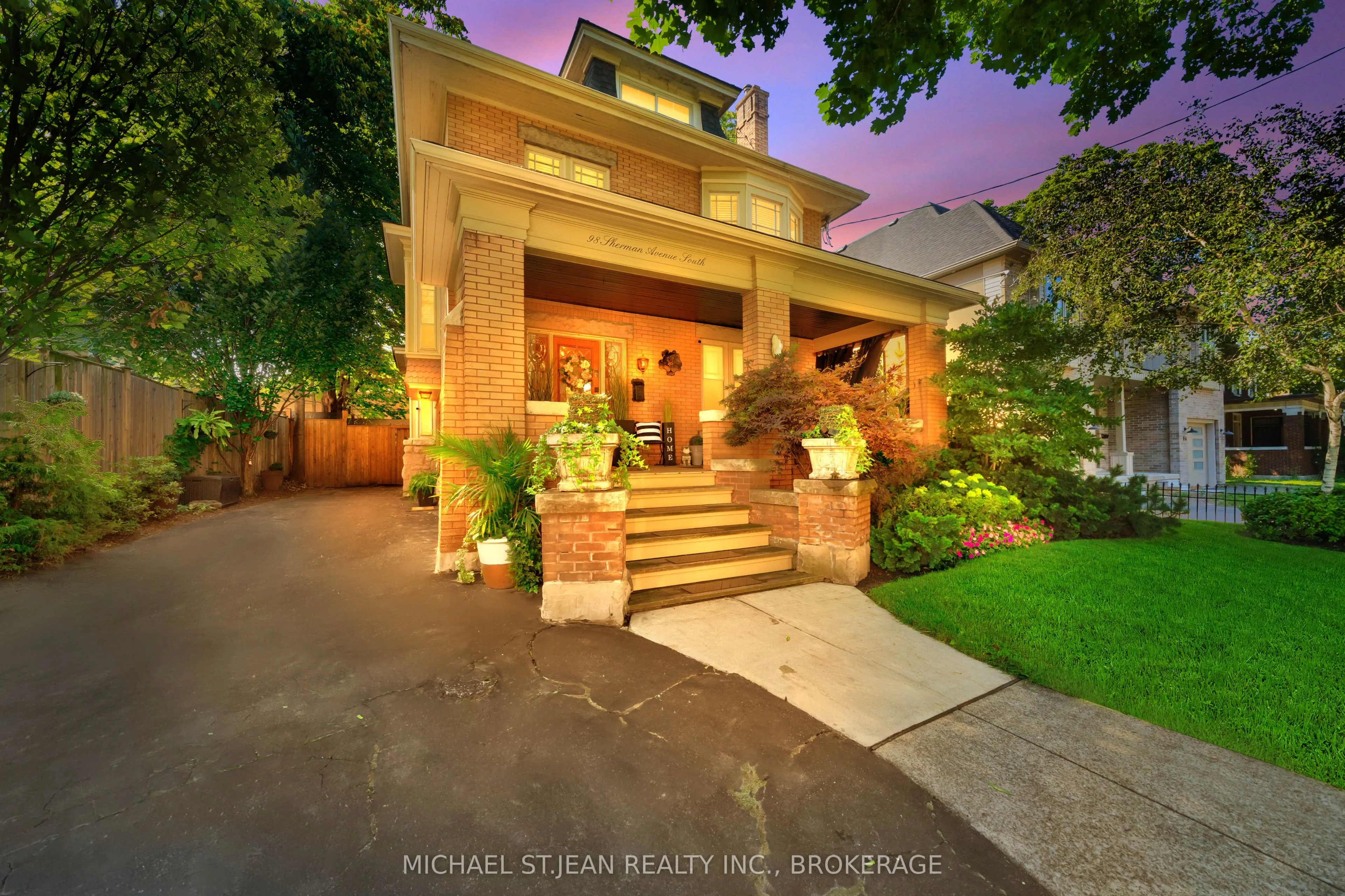 98 Sherman Avenue S