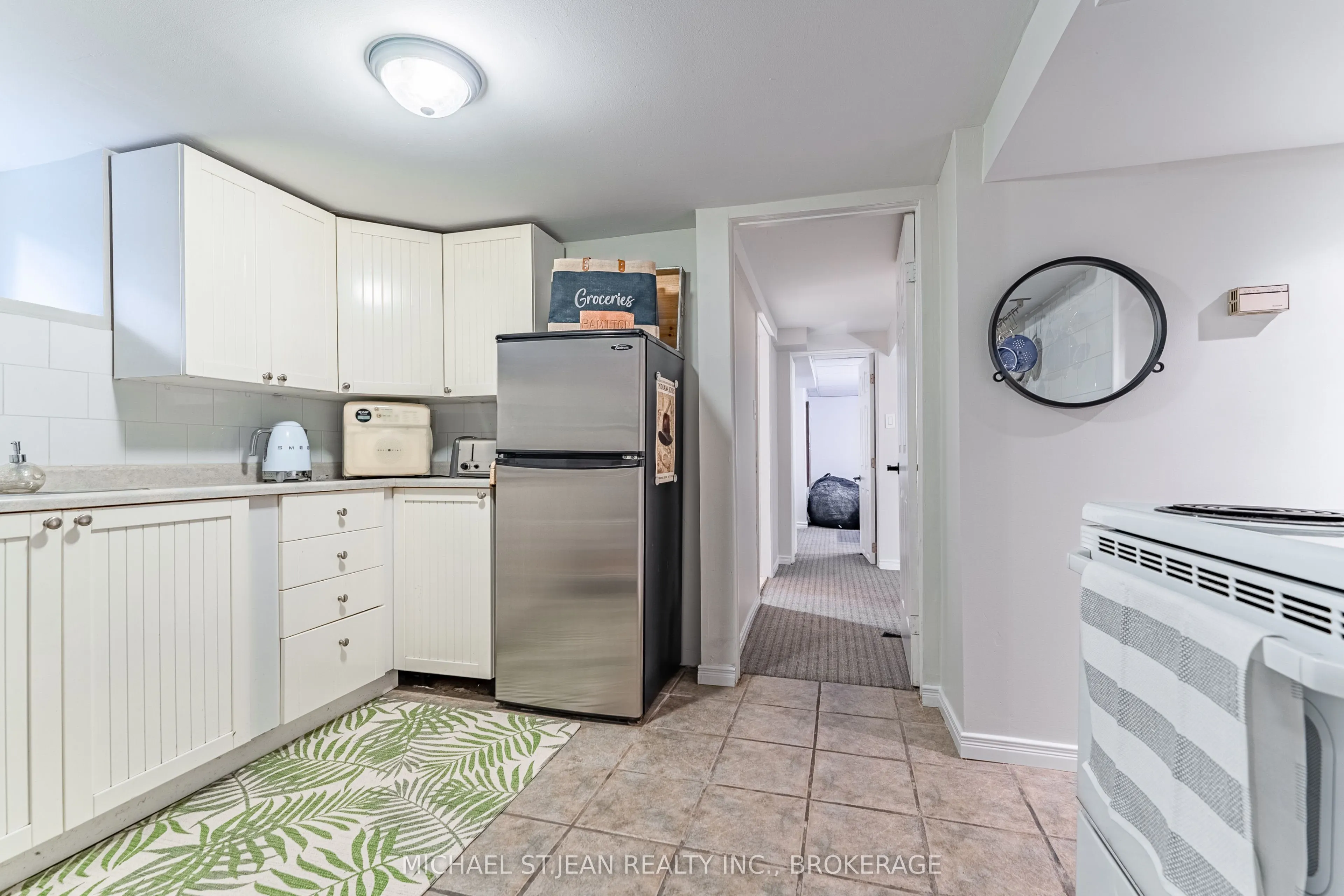 98 Sherman Avenue S