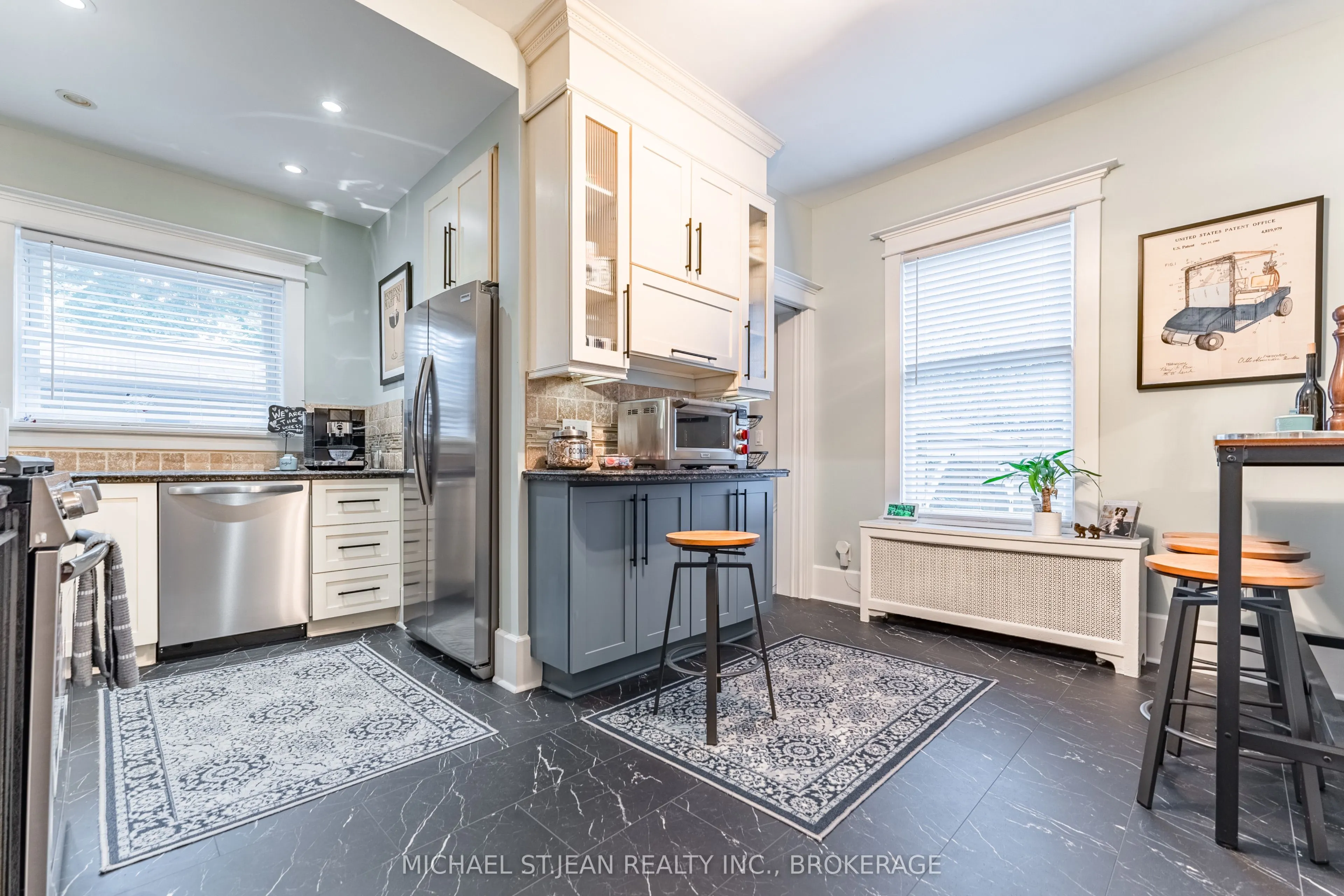 98 Sherman Avenue S