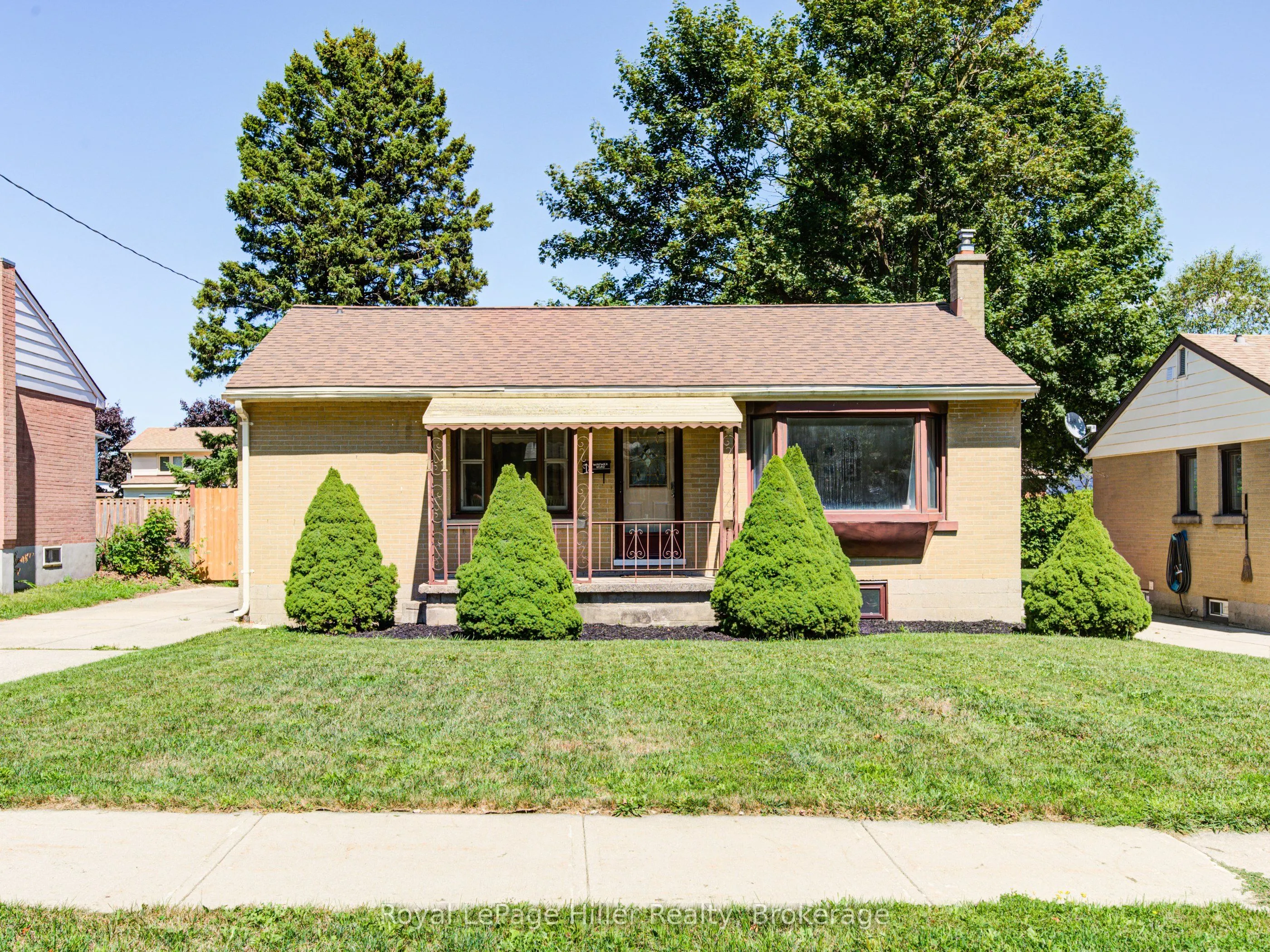 11 Warwick Road