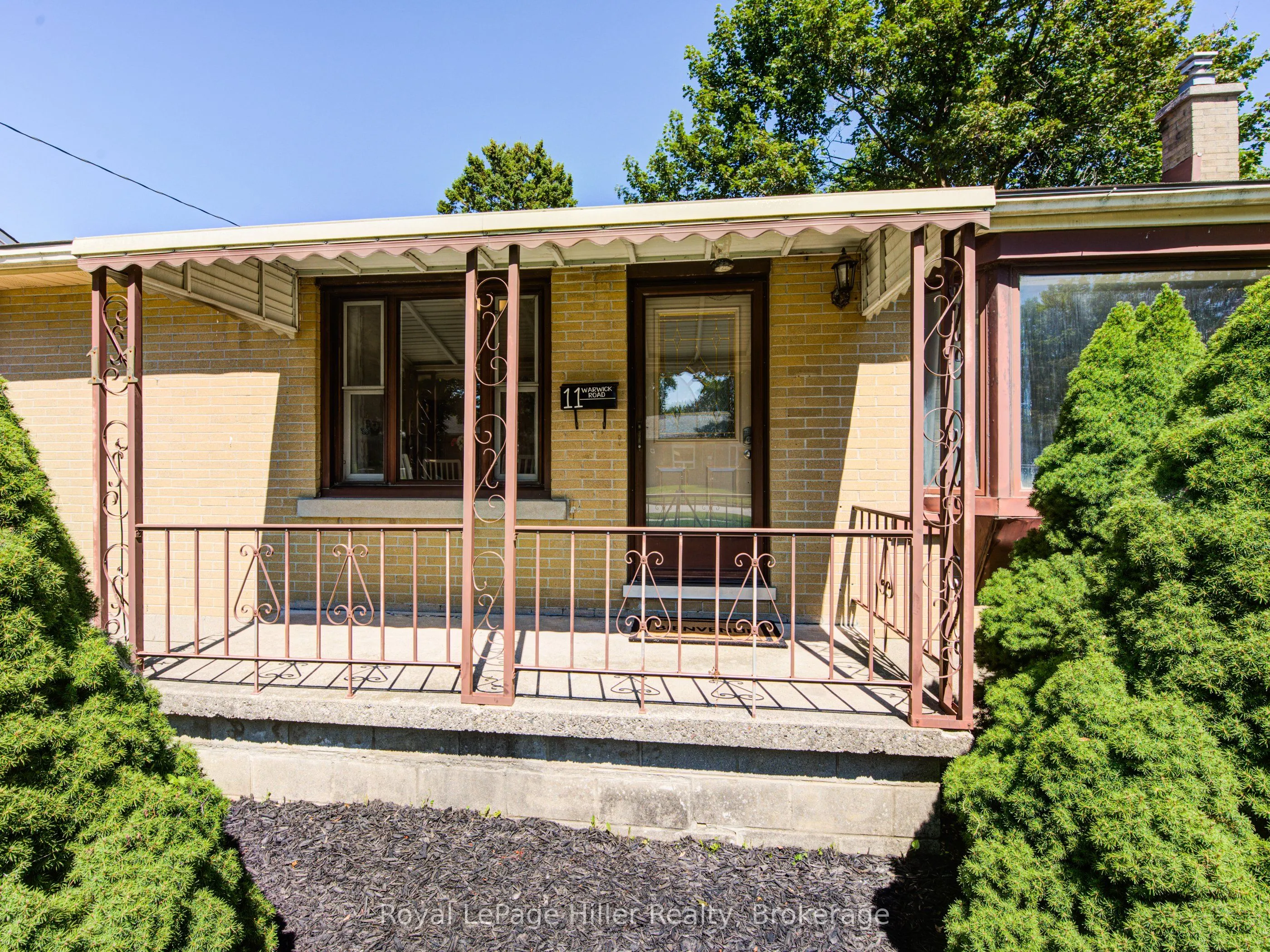 11 Warwick Road