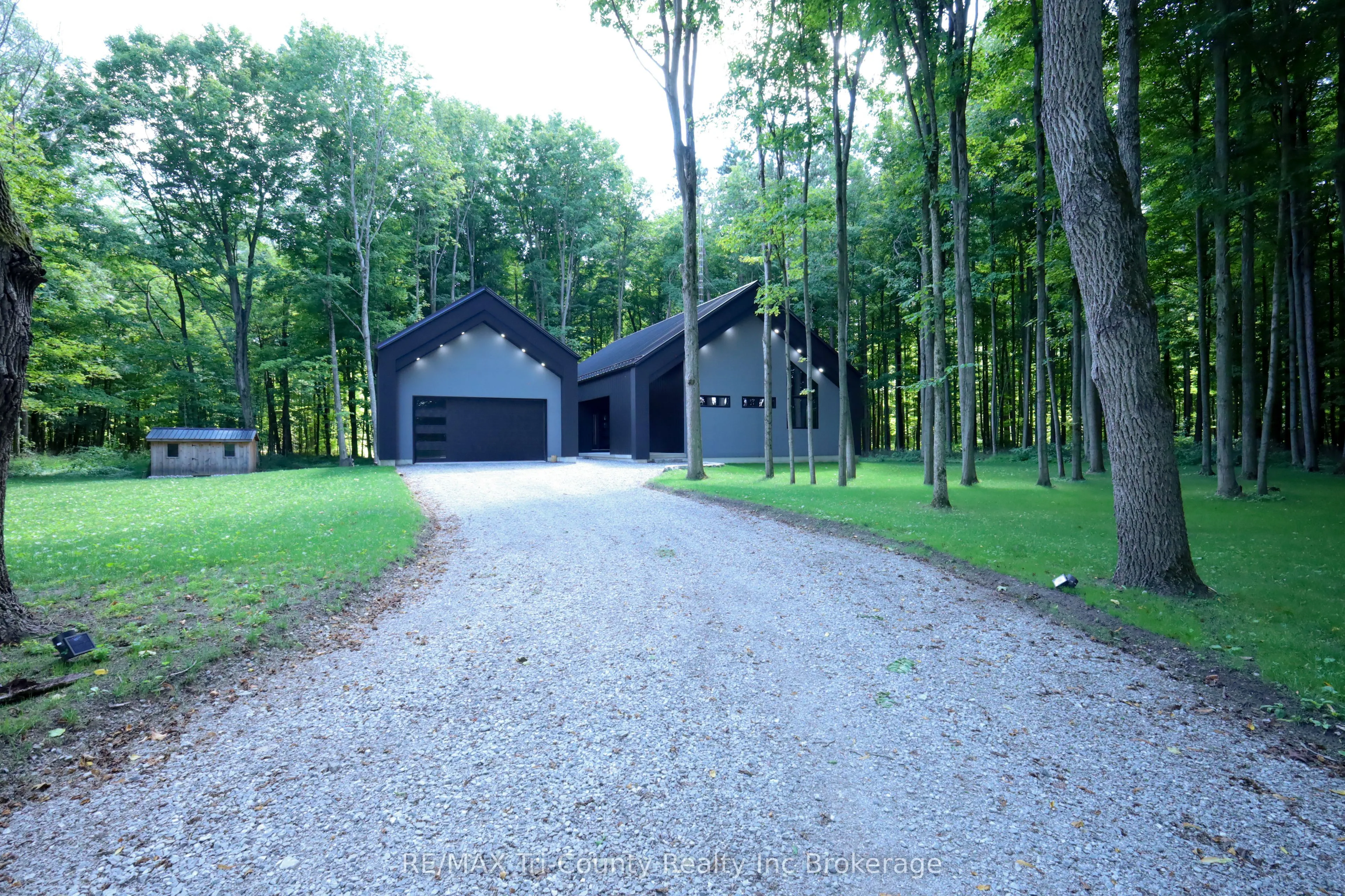 1498 12th Concession Road