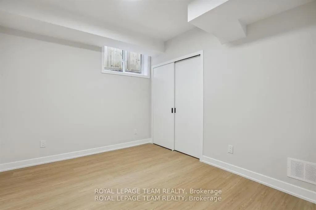 49 GROSVENOR Avenue, #1