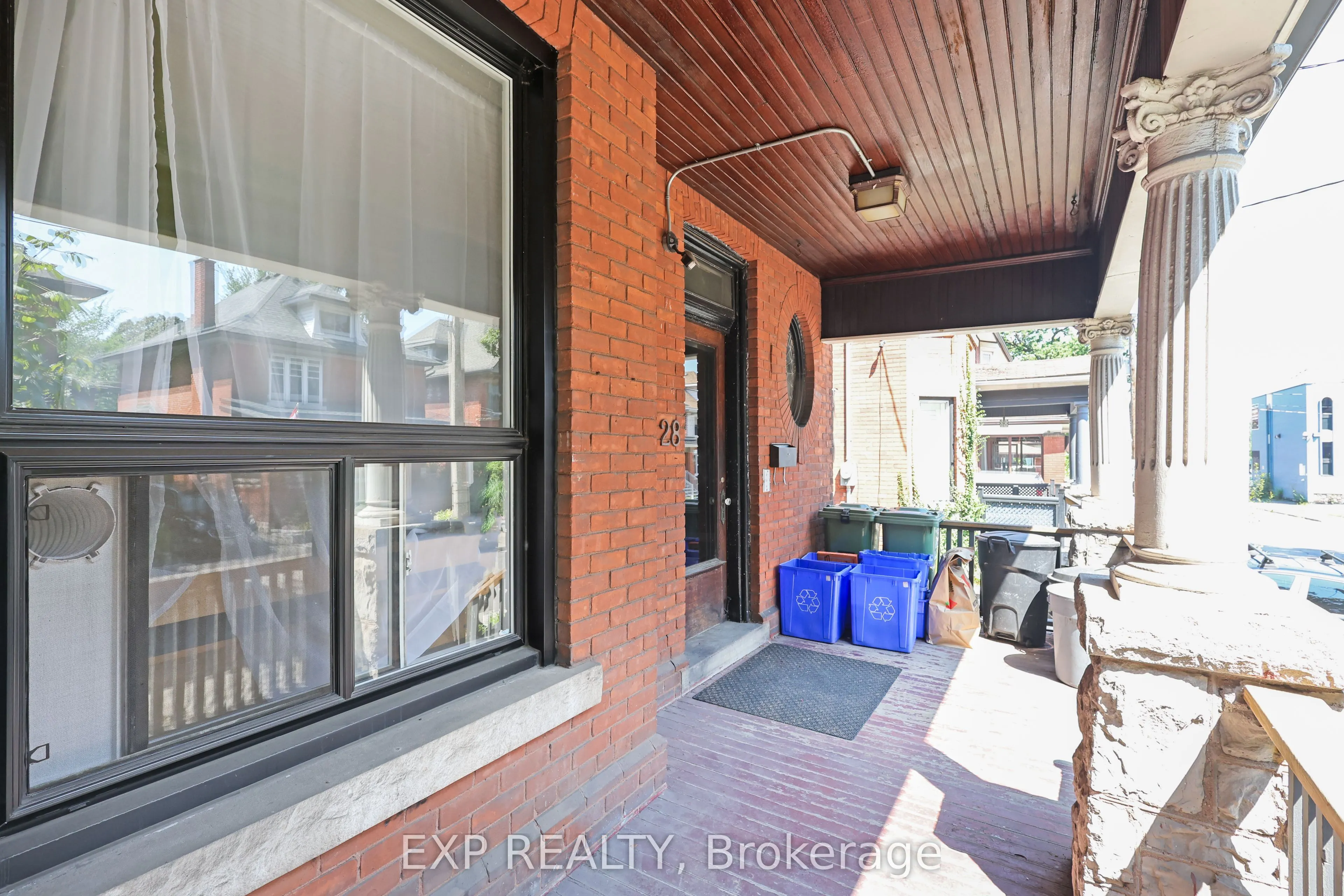 28 Eastbourne Avenue