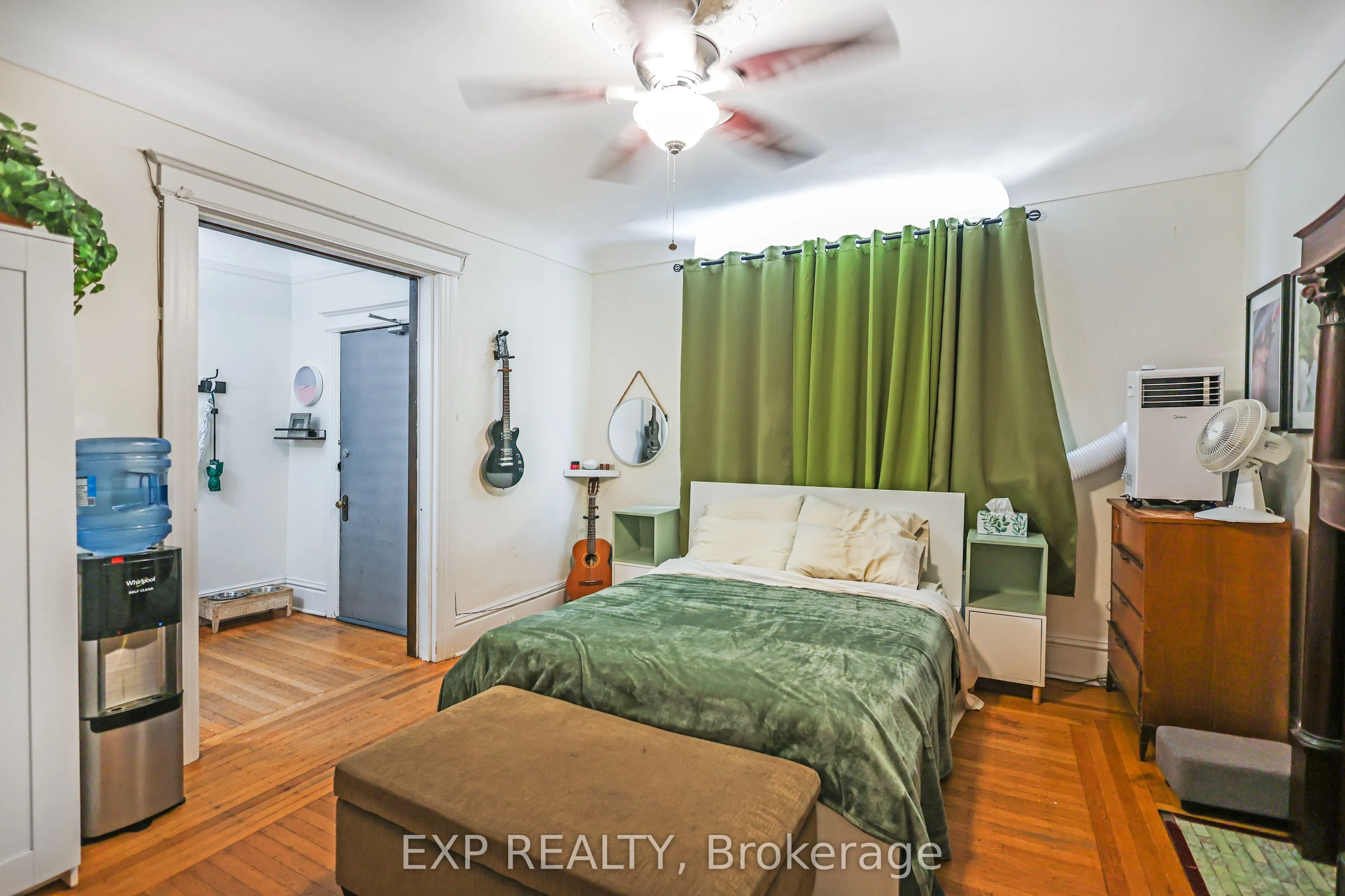 28 Eastbourne Avenue