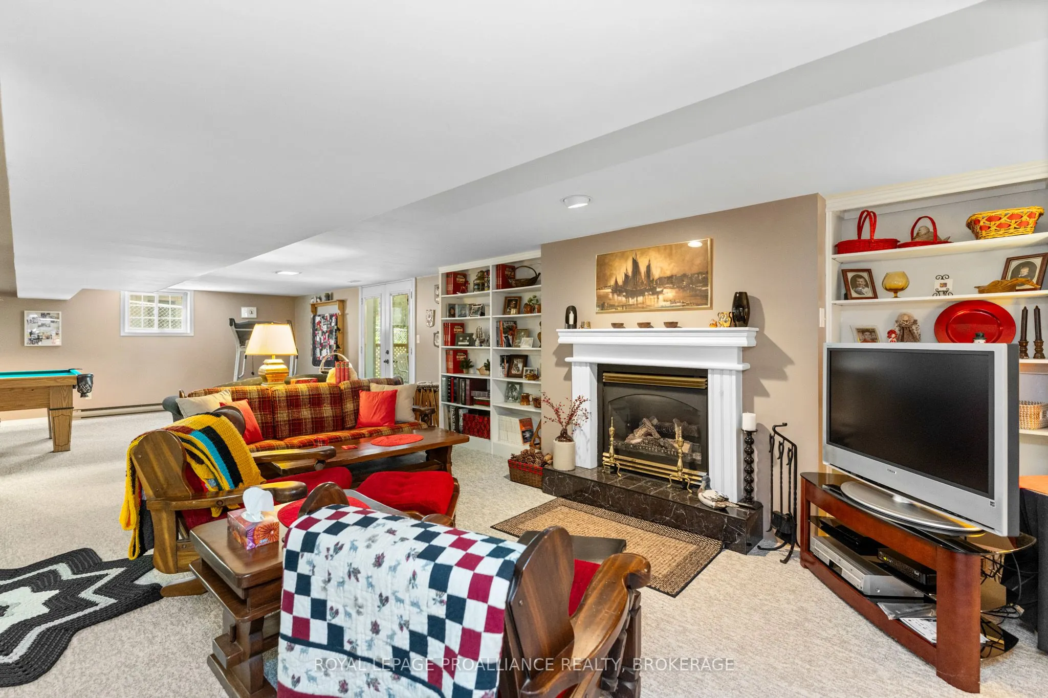 965 Ambleside Crescent