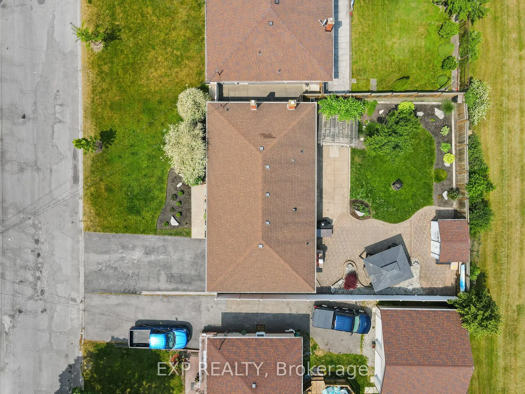 653 LINCOLN Street