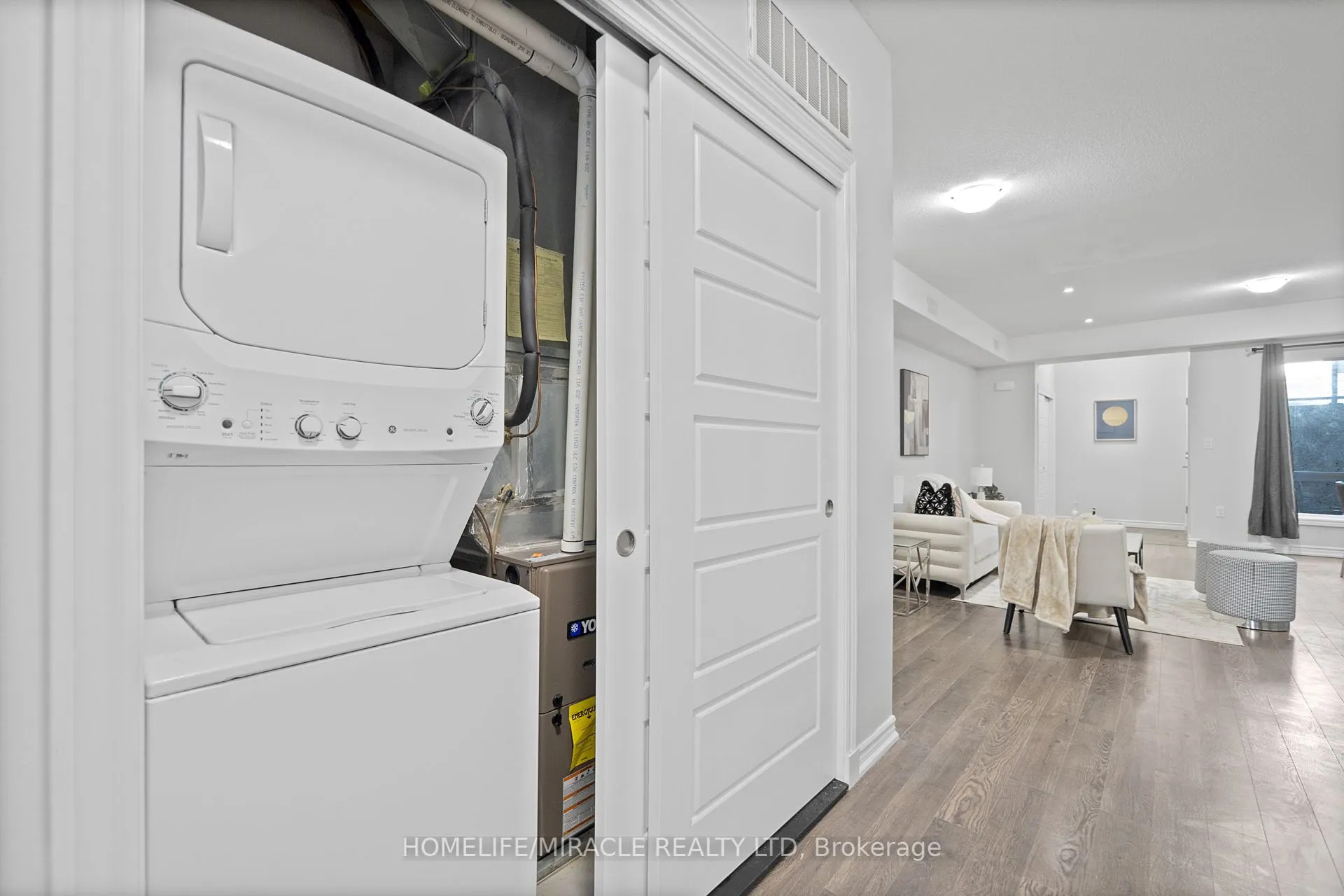 1430 Highland Road W, #5B