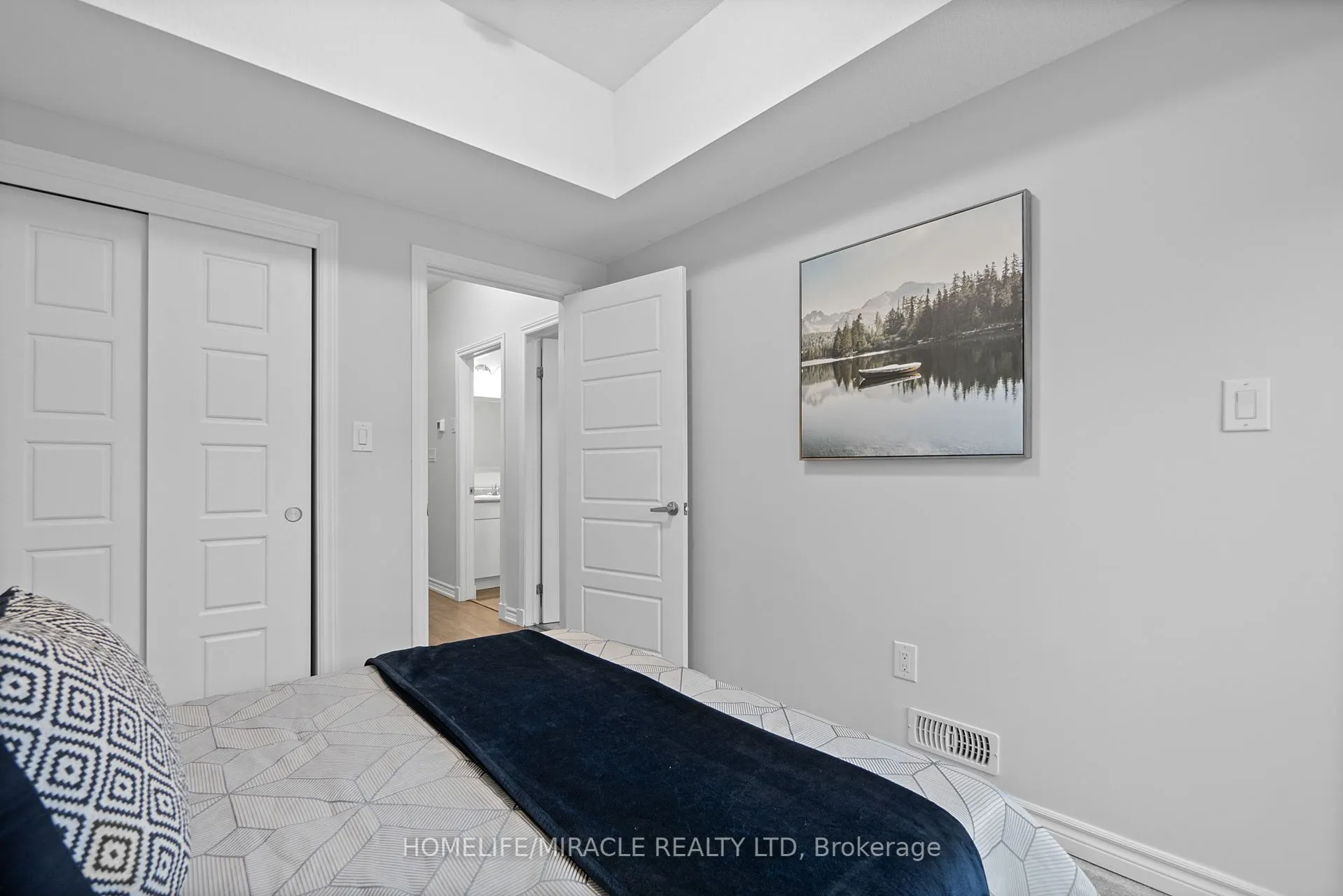 1430 Highland Road W, #5B