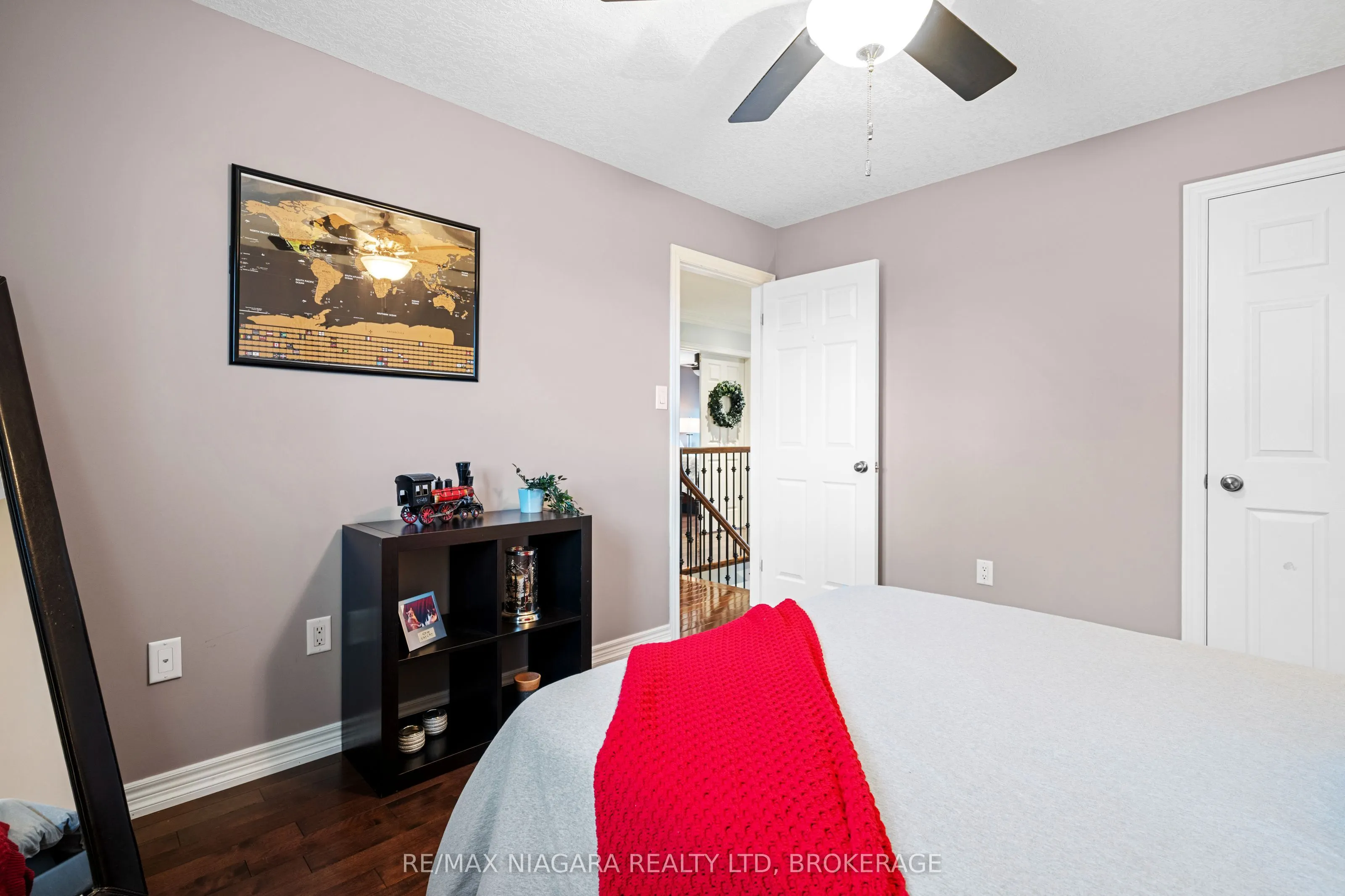 4493 Frances Crescent