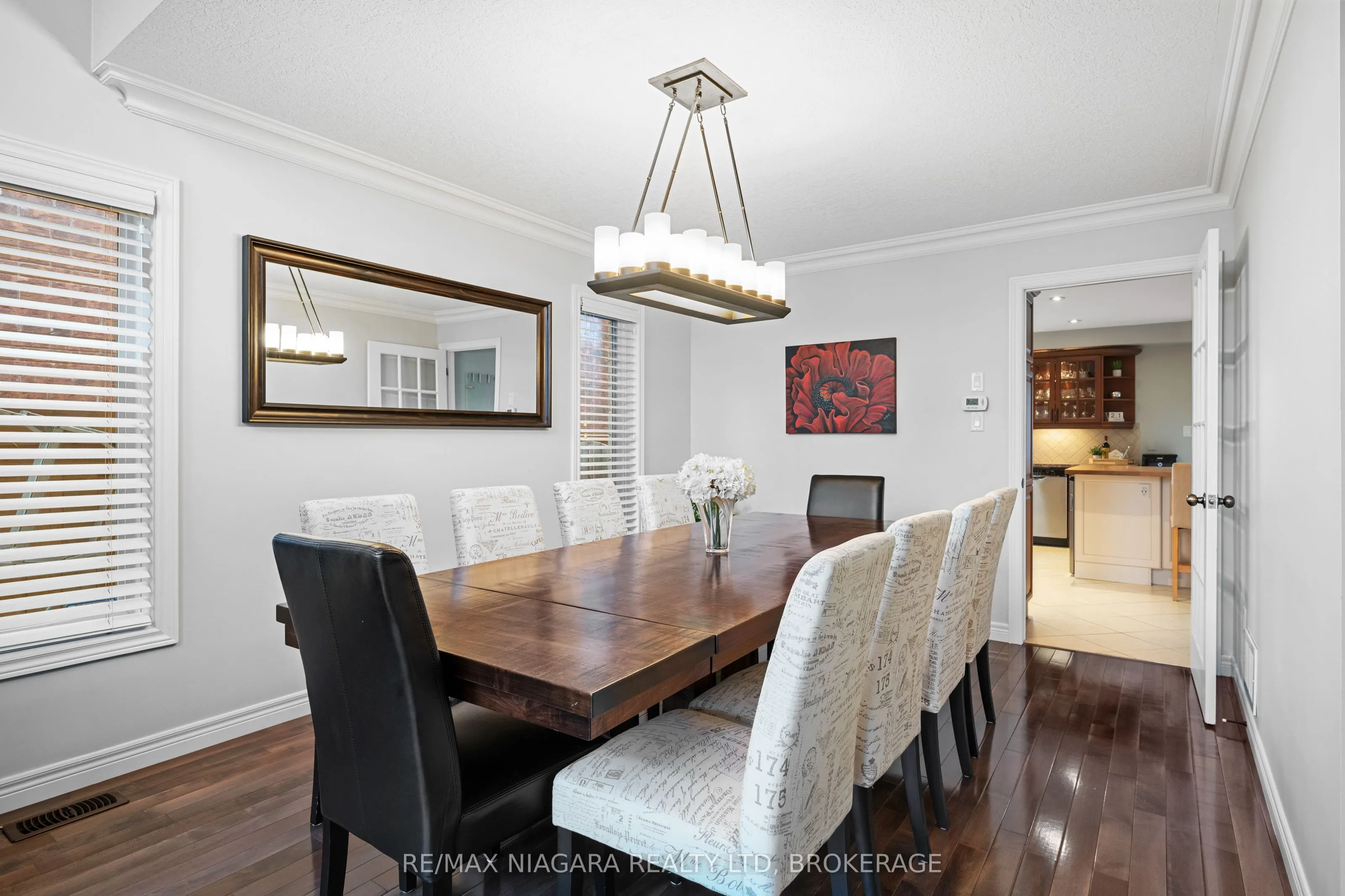4493 Frances Crescent