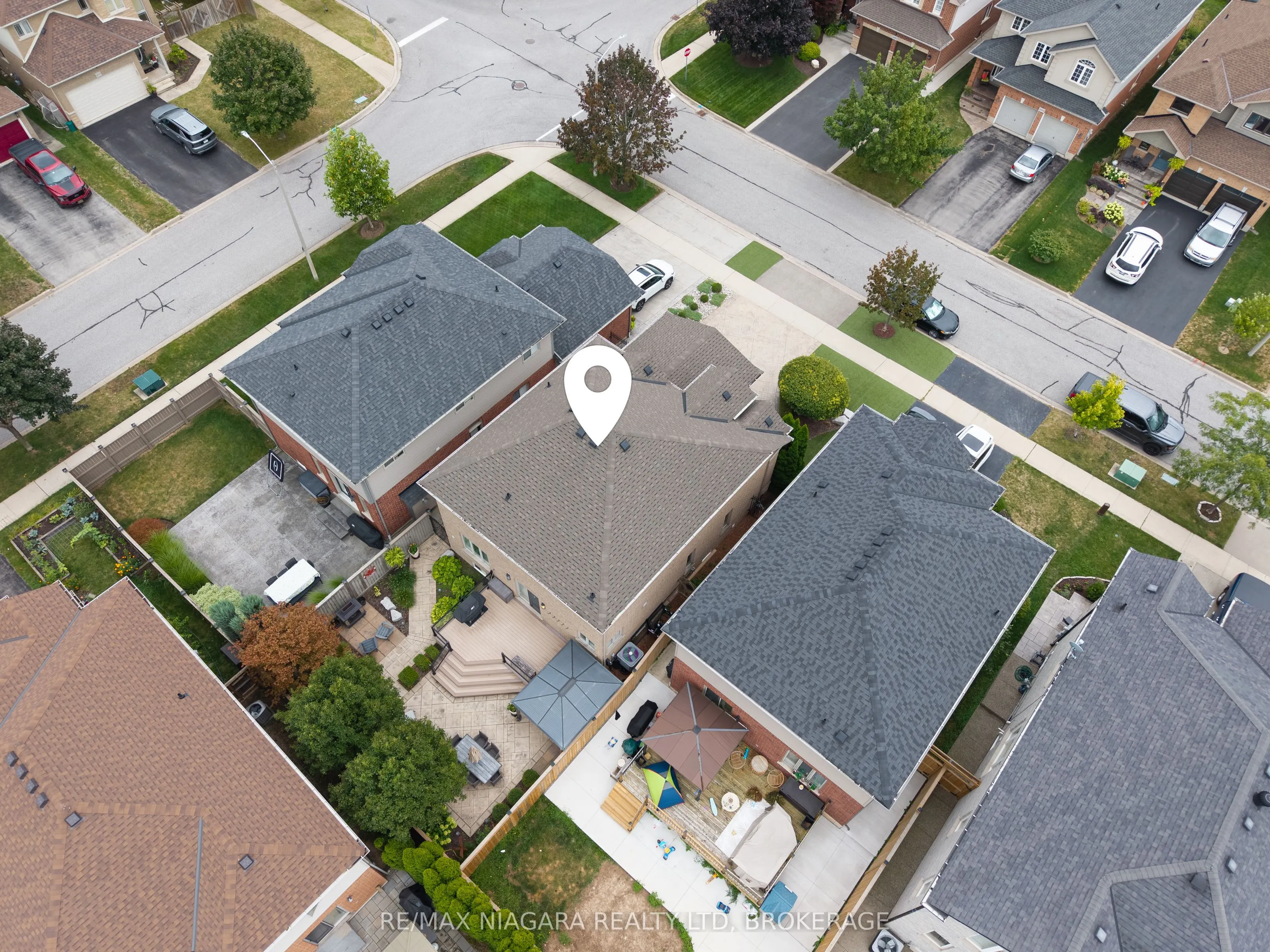 4493 Frances Crescent