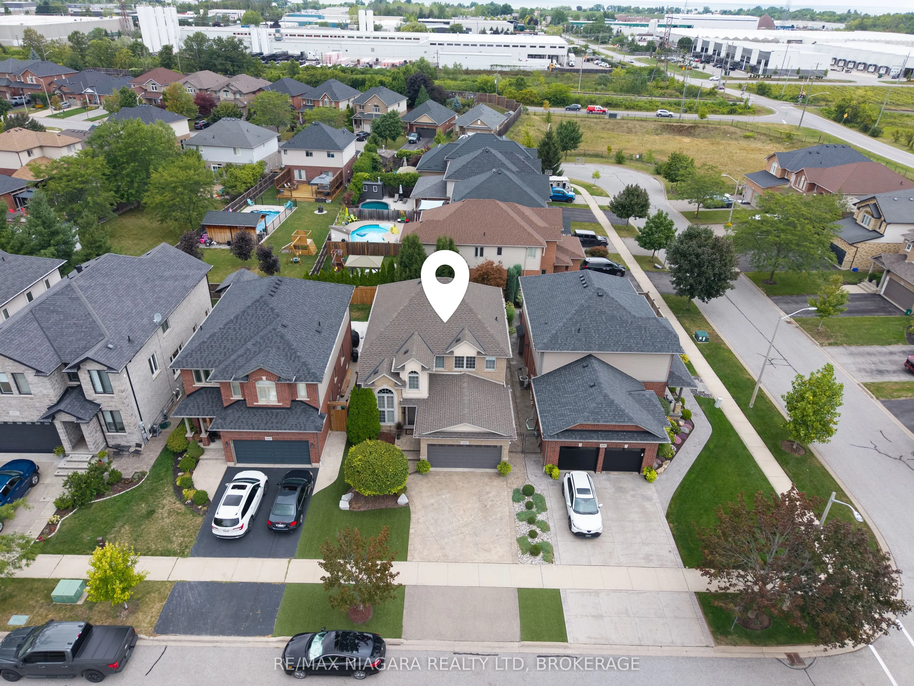 4493 Frances Crescent