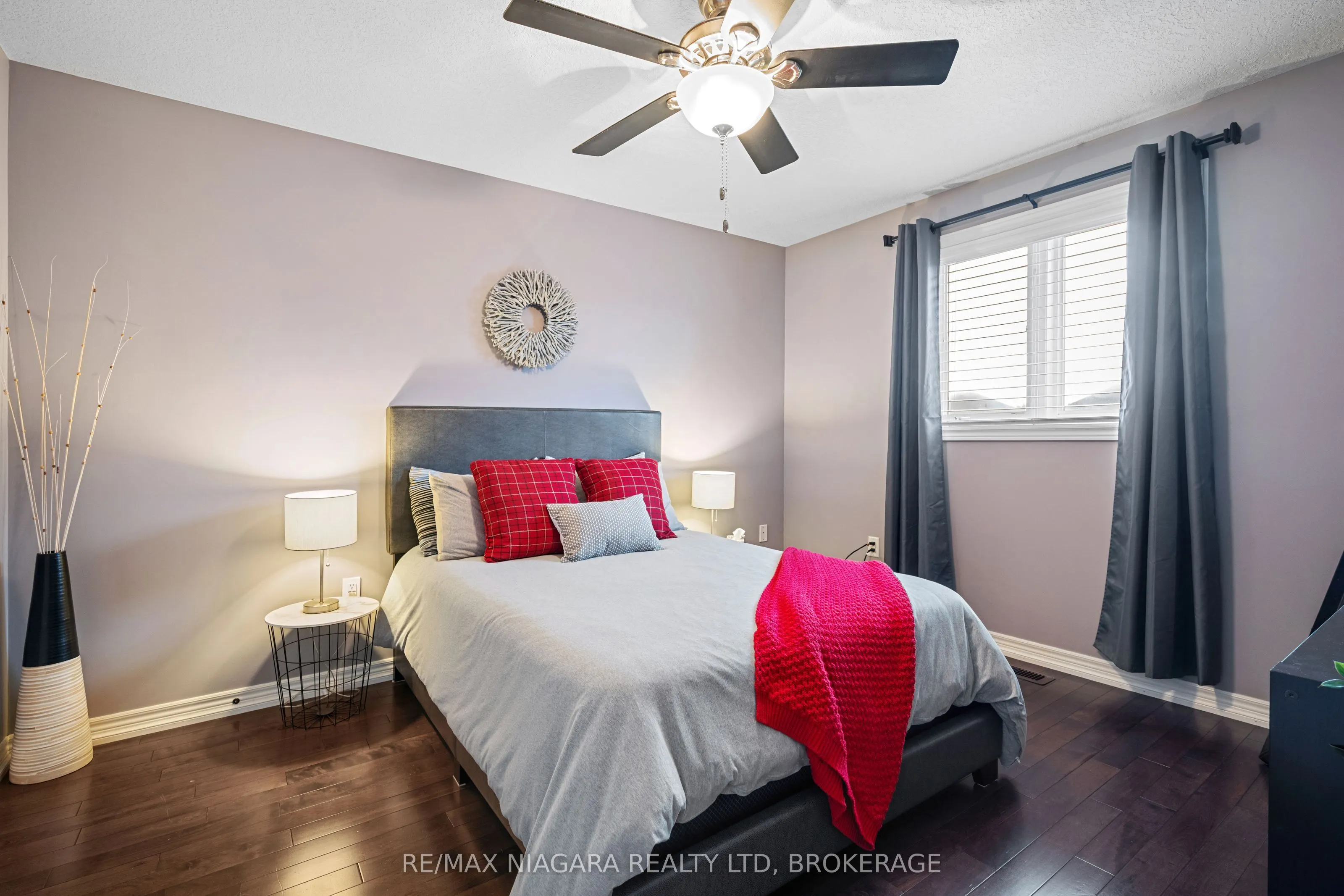 4493 Frances Crescent