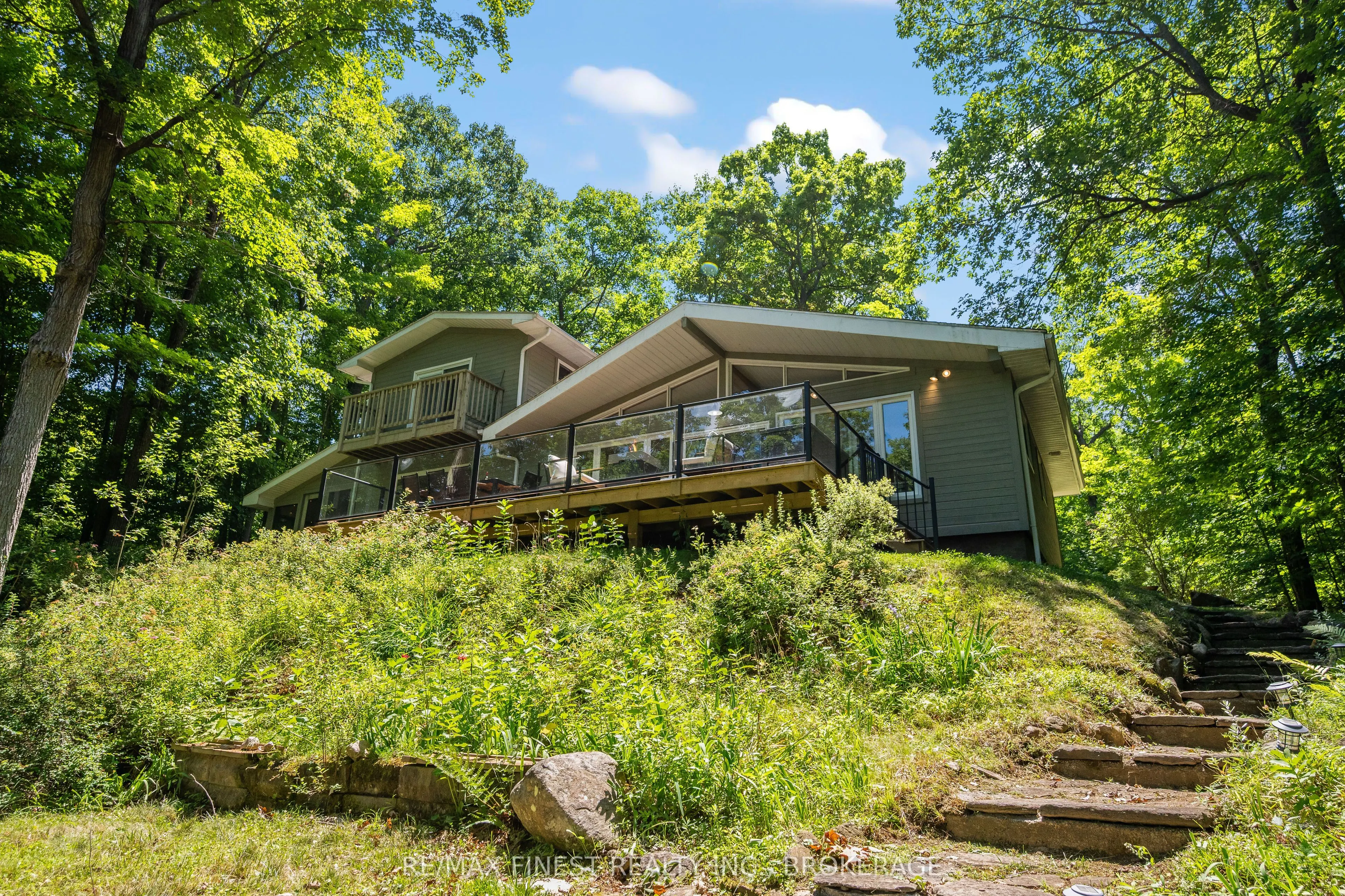32 Oakwood Lane