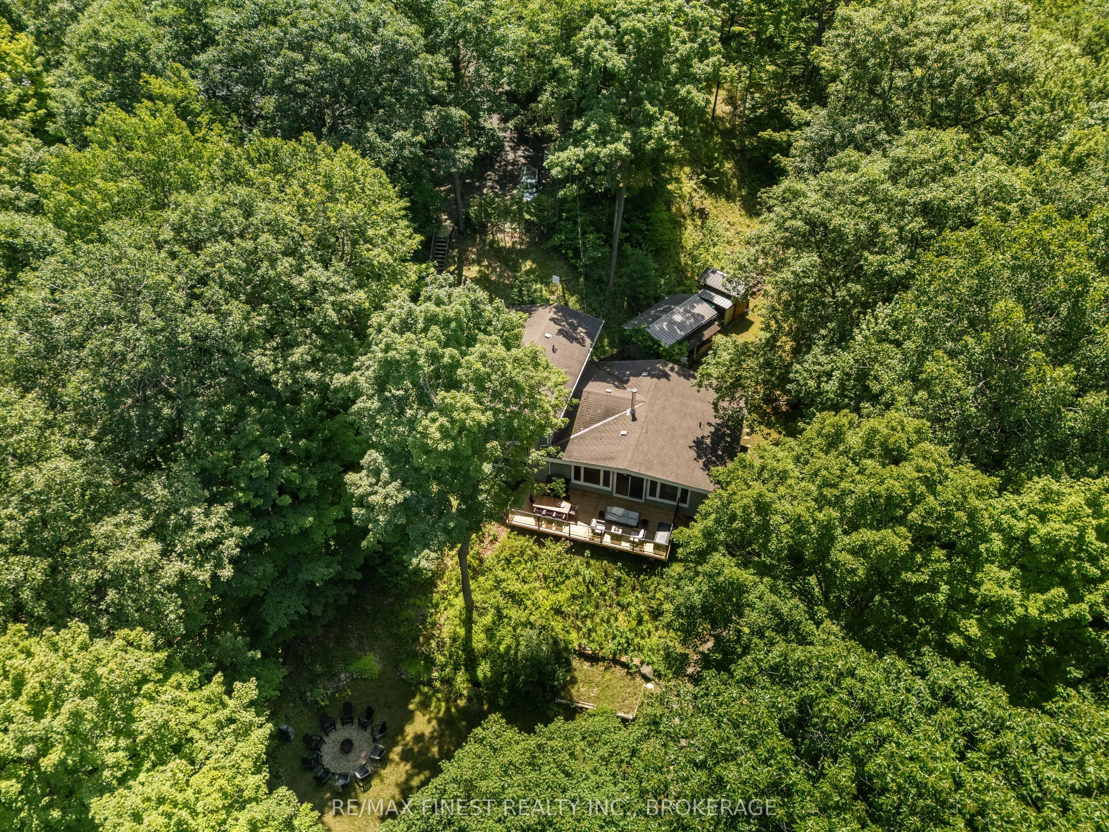 32 Oakwood Lane