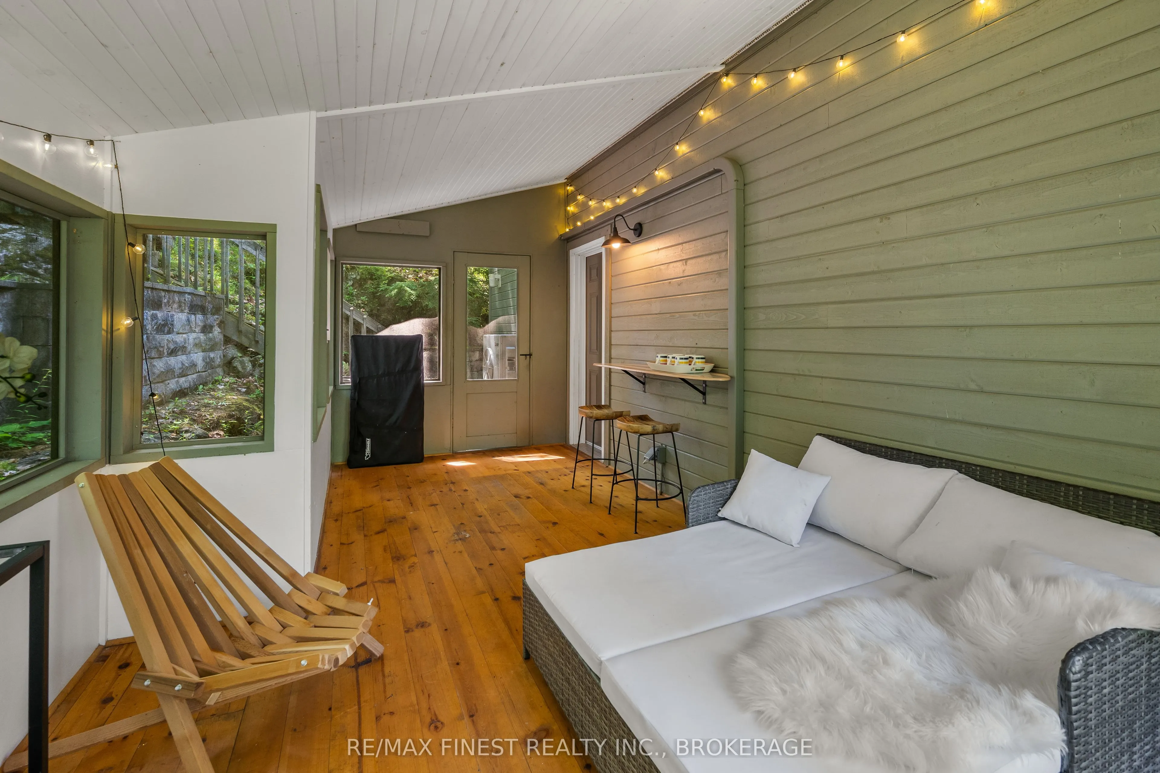 32 Oakwood Lane