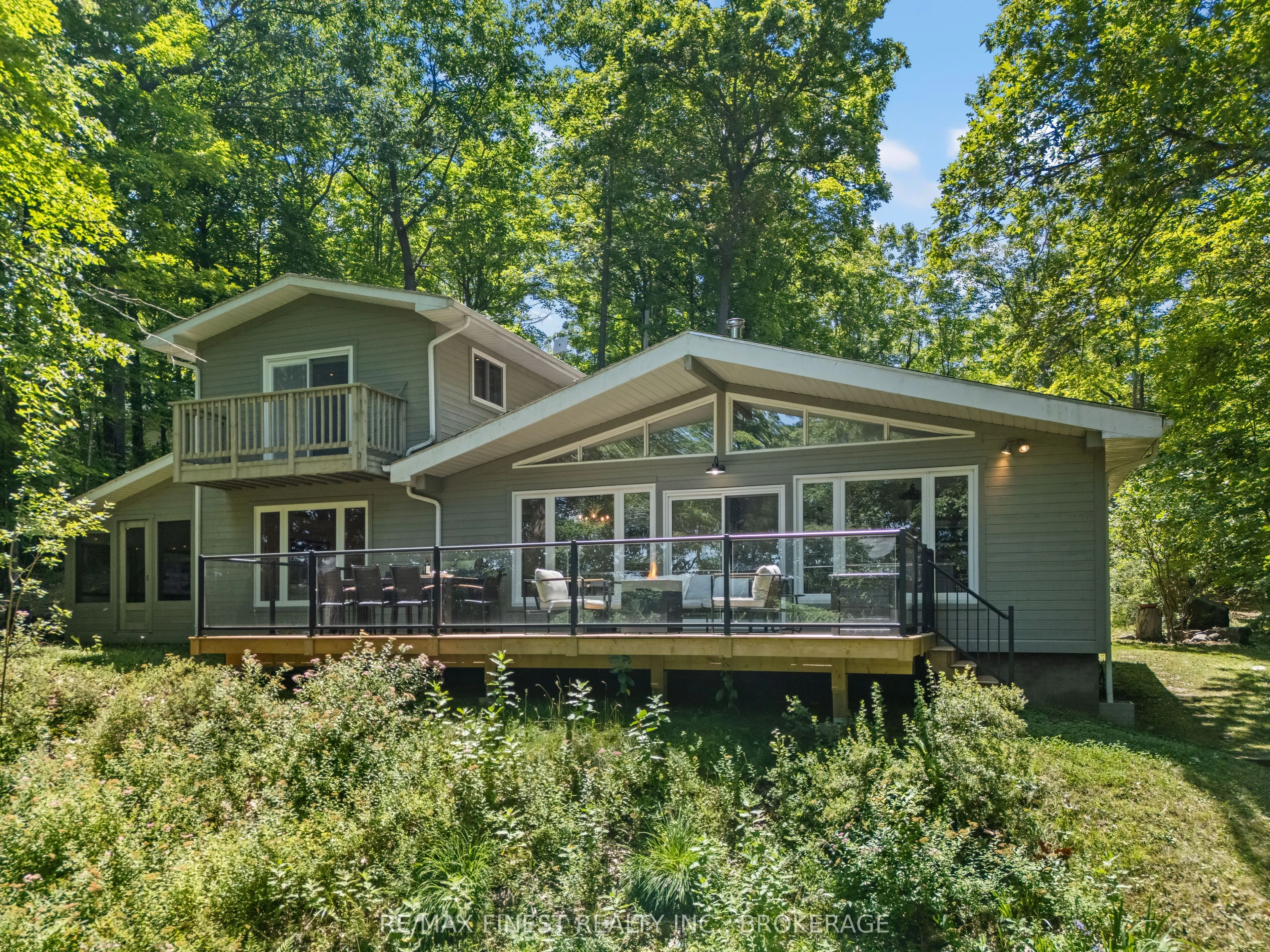 32 Oakwood Lane
