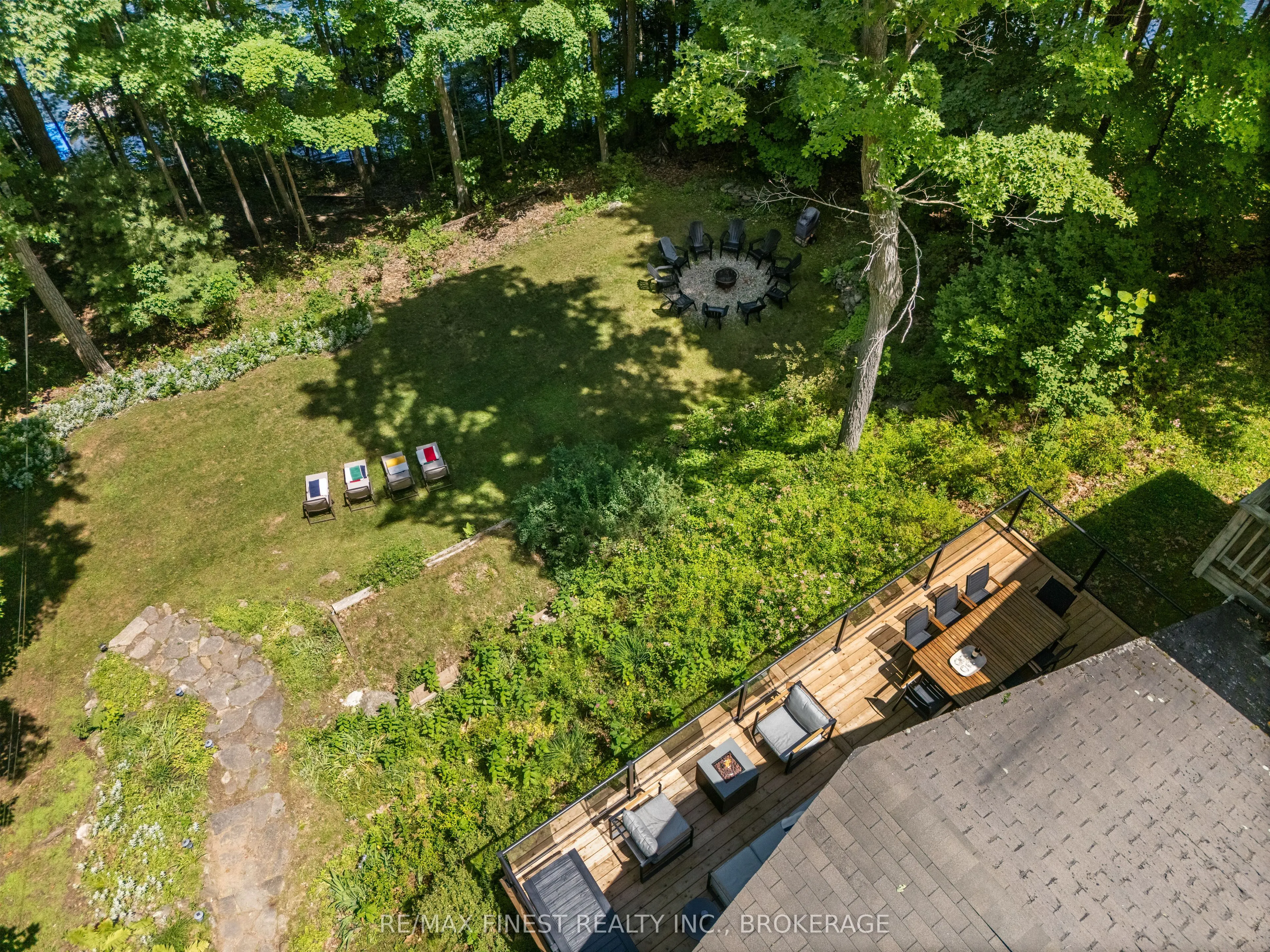 32 Oakwood Lane
