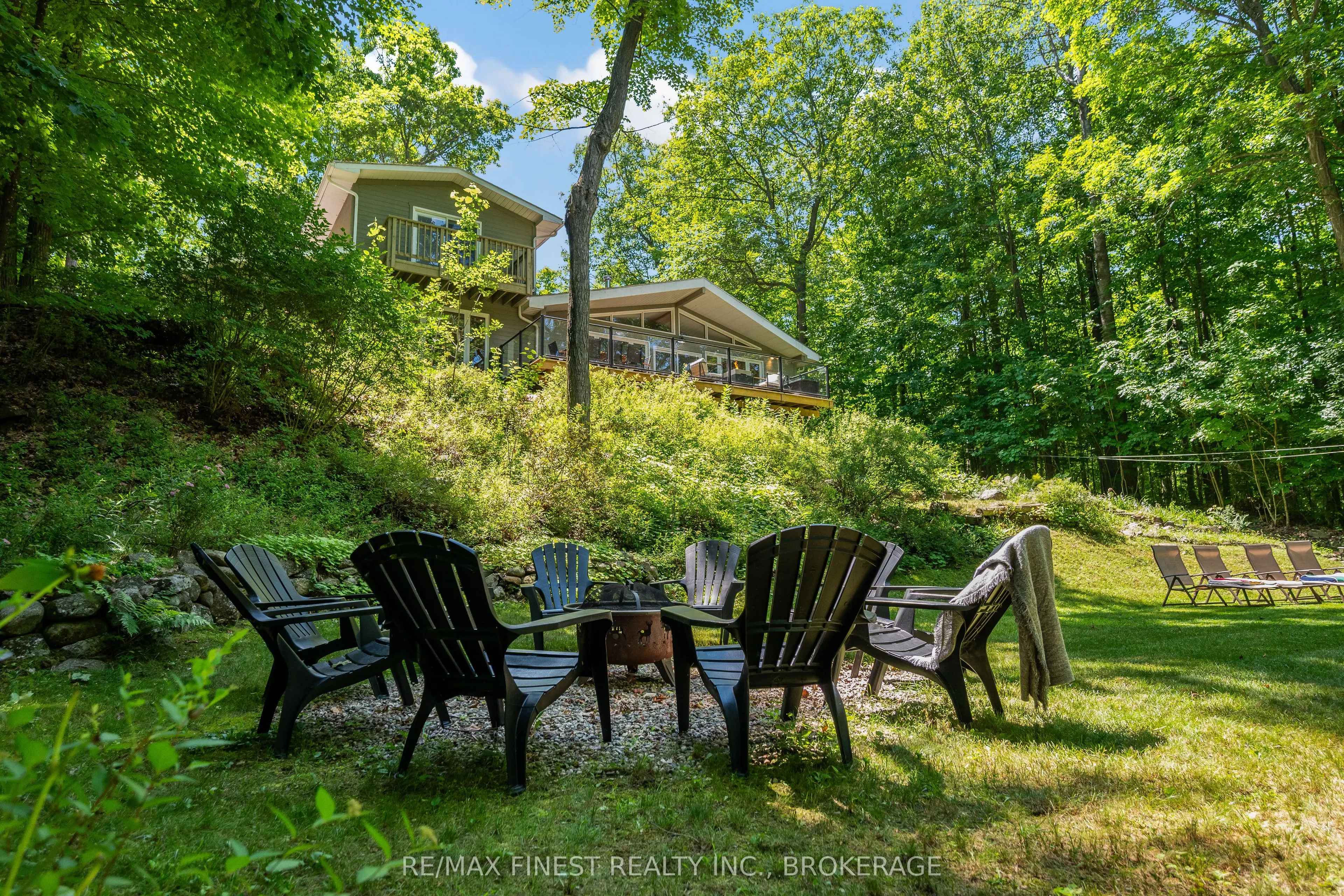 32 Oakwood Lane