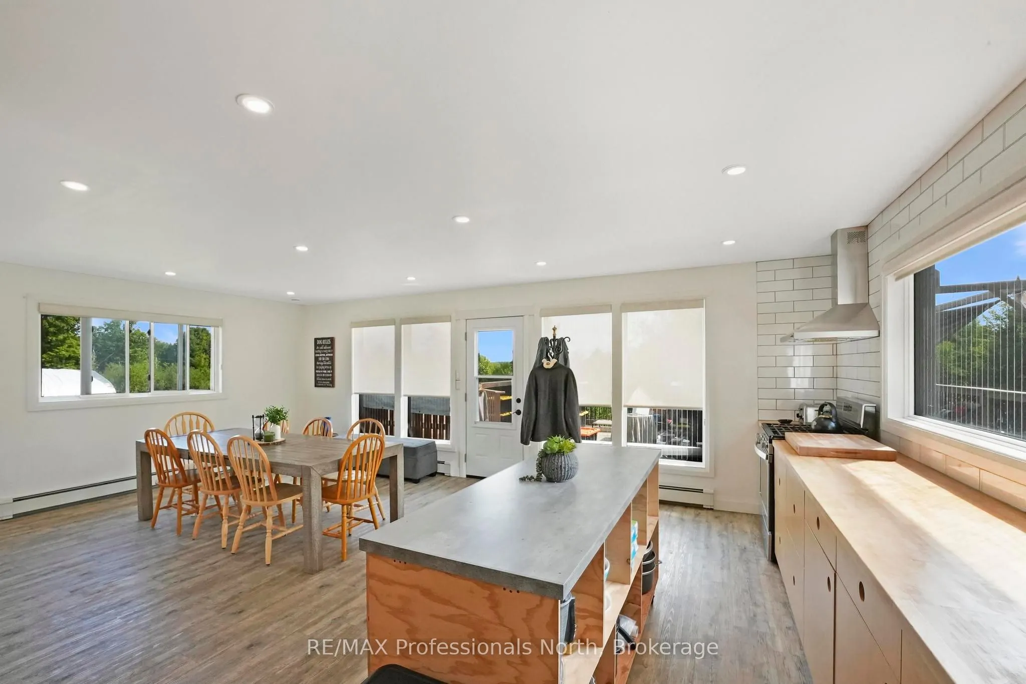 1597 Queens Line Road