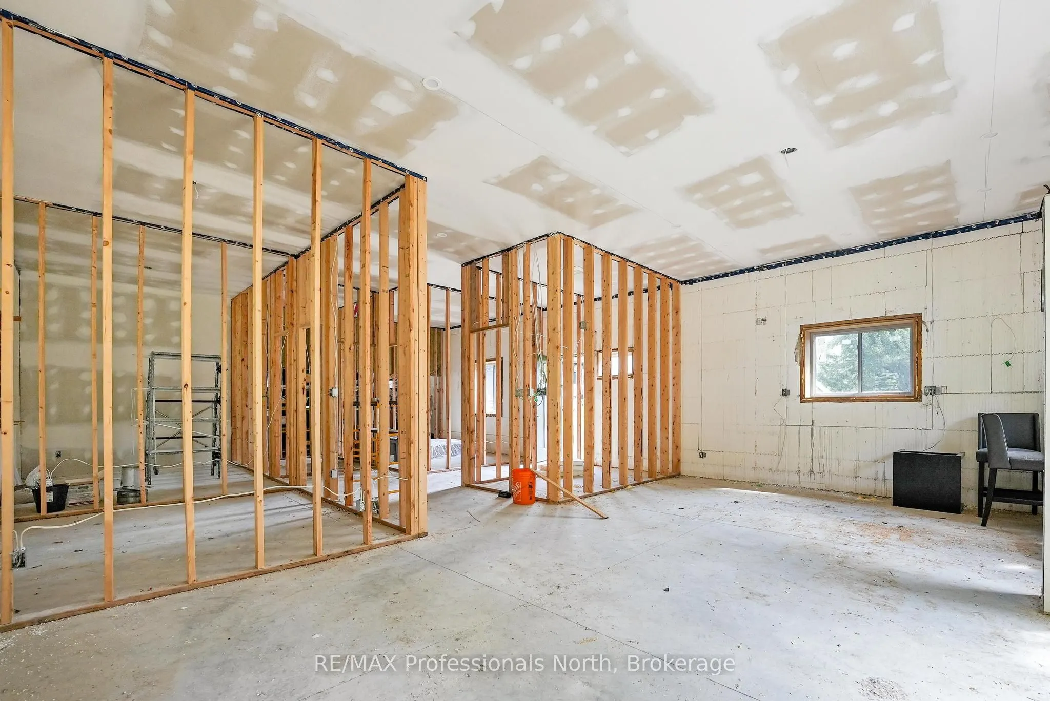 1597 Queens Line Road