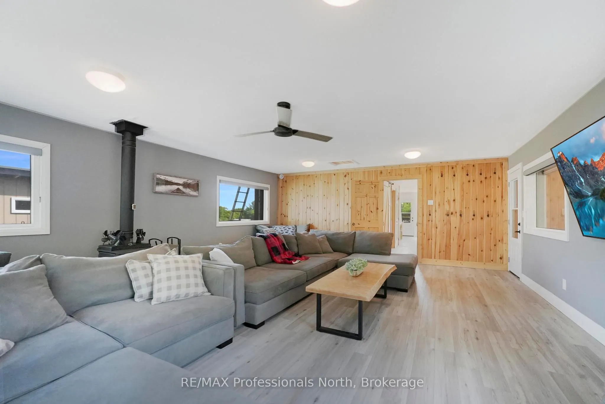 1597 Queens Line Road