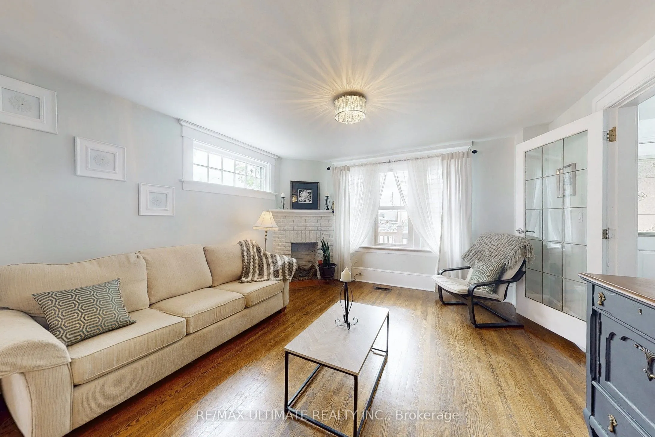 115 BROAD Street E