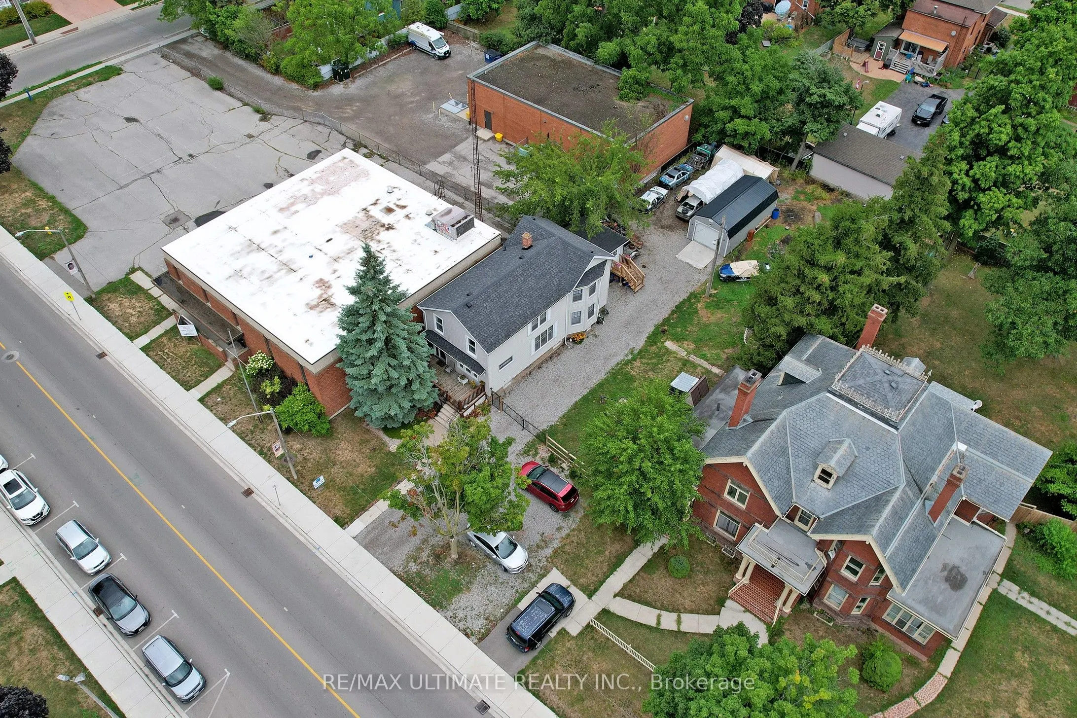 115 BROAD Street E
