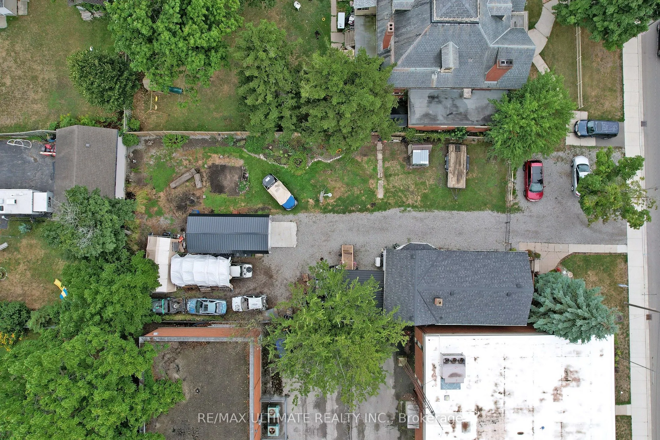 115 BROAD Street E