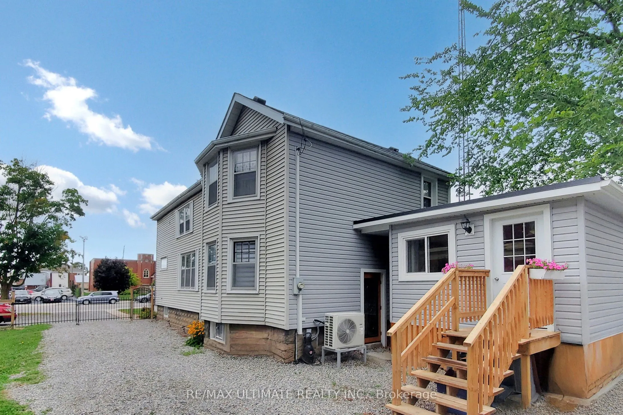 115 BROAD Street E