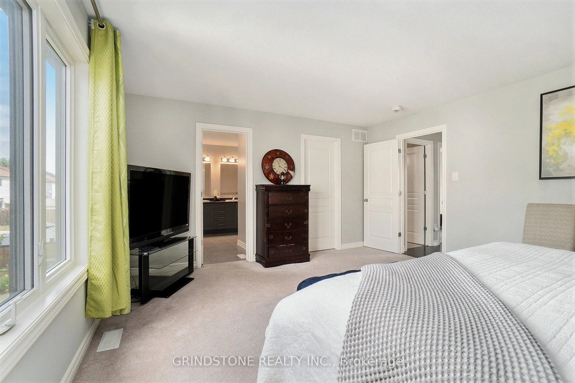 661 Parade Drive
