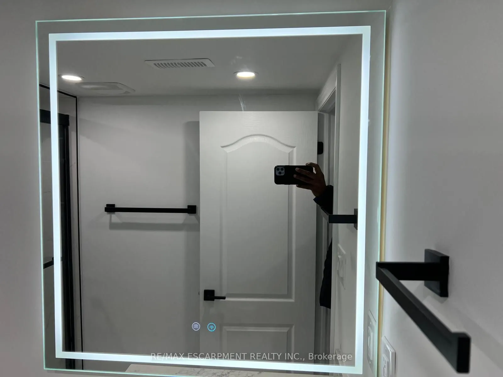 40 Pagebrook Crescent, #BASEMENT