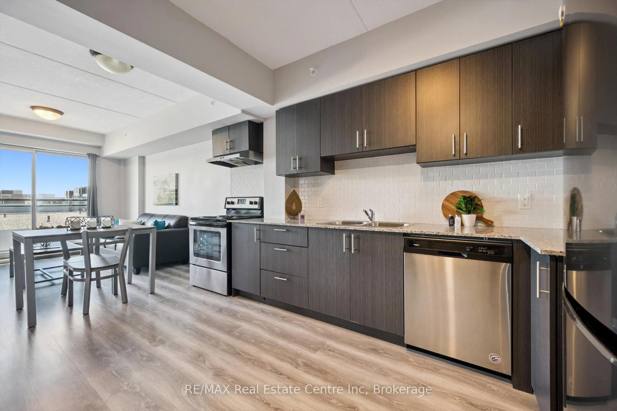 275 LARCH Street, #F515