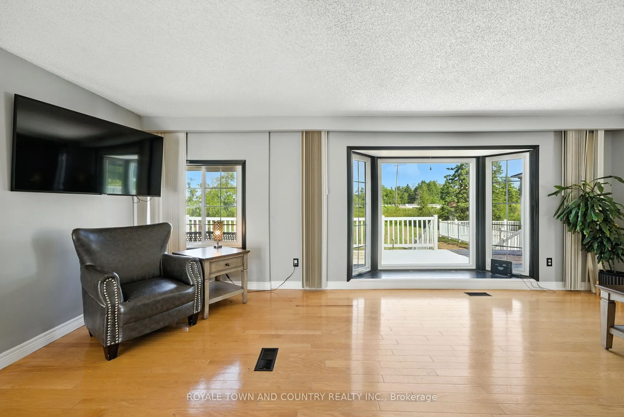 128 Pearns Road