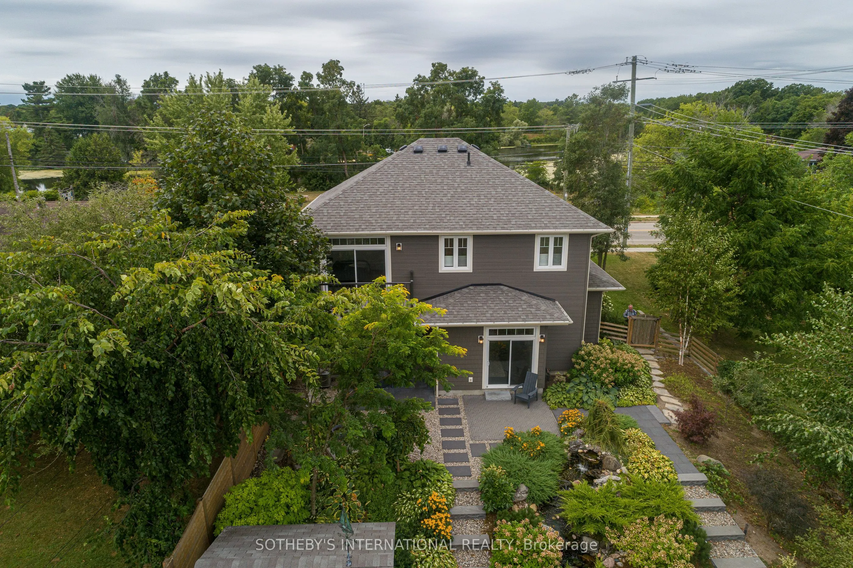 485 Stone Street N