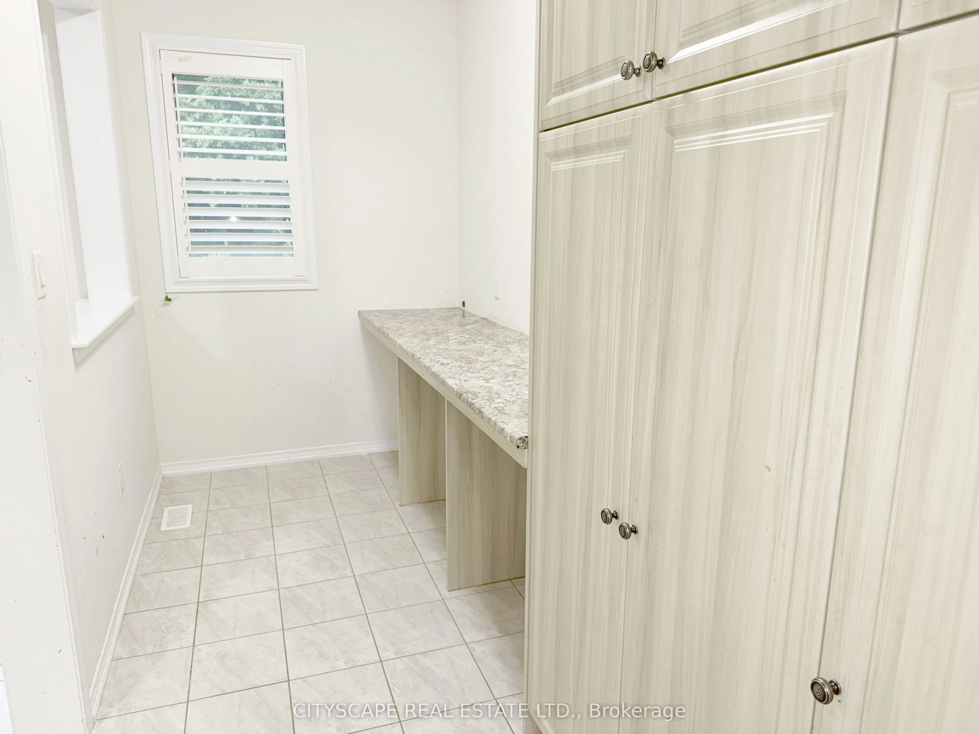 8659 Chickory Trail