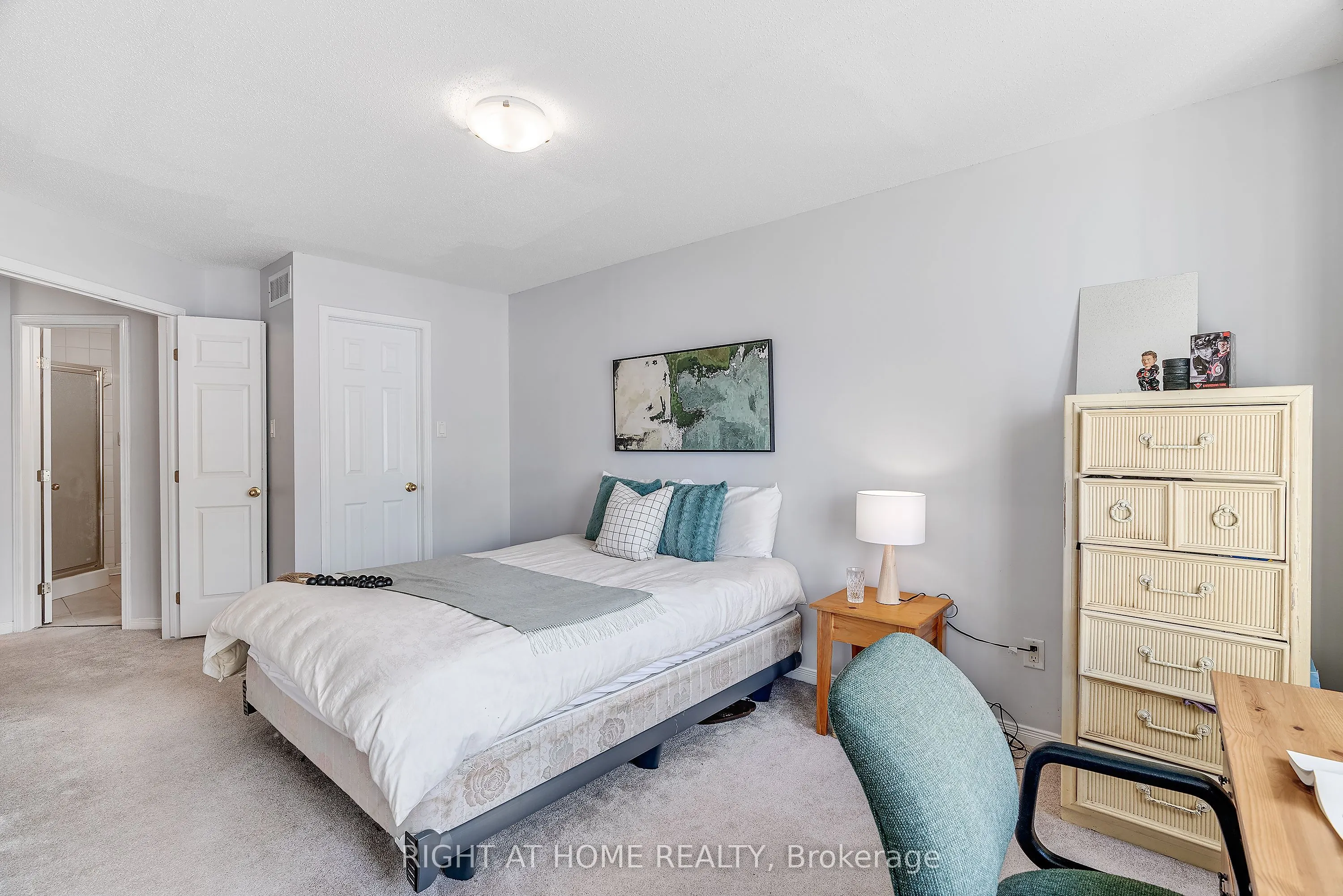 134 Fordham Private