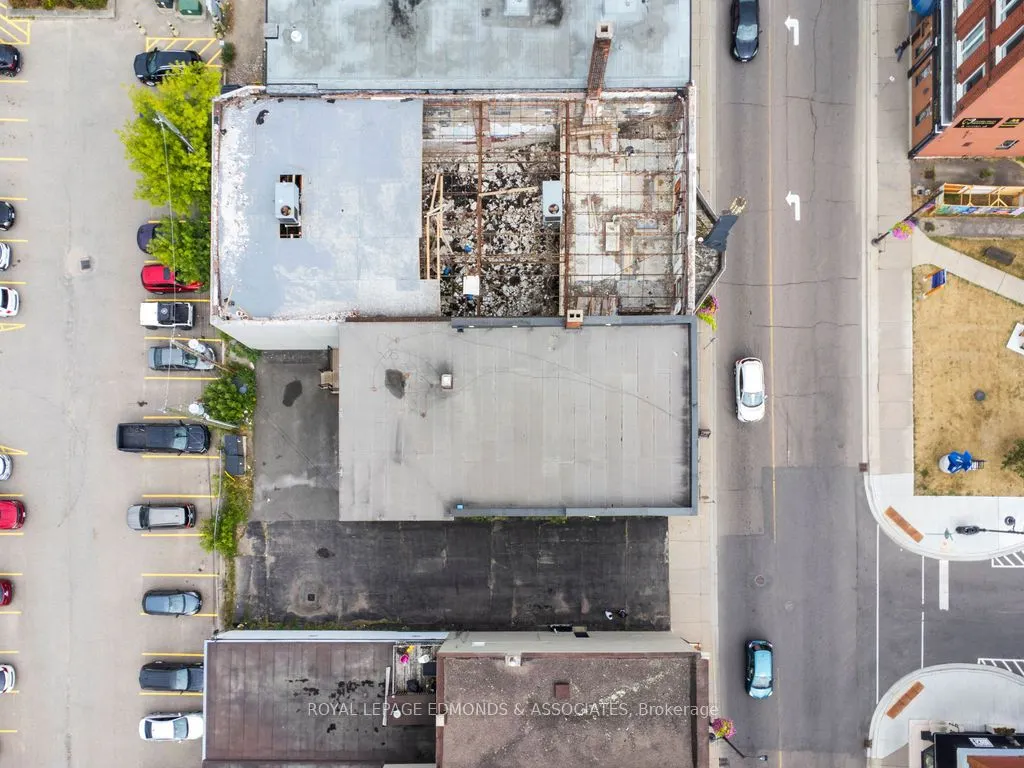 201 Pembroke Street W