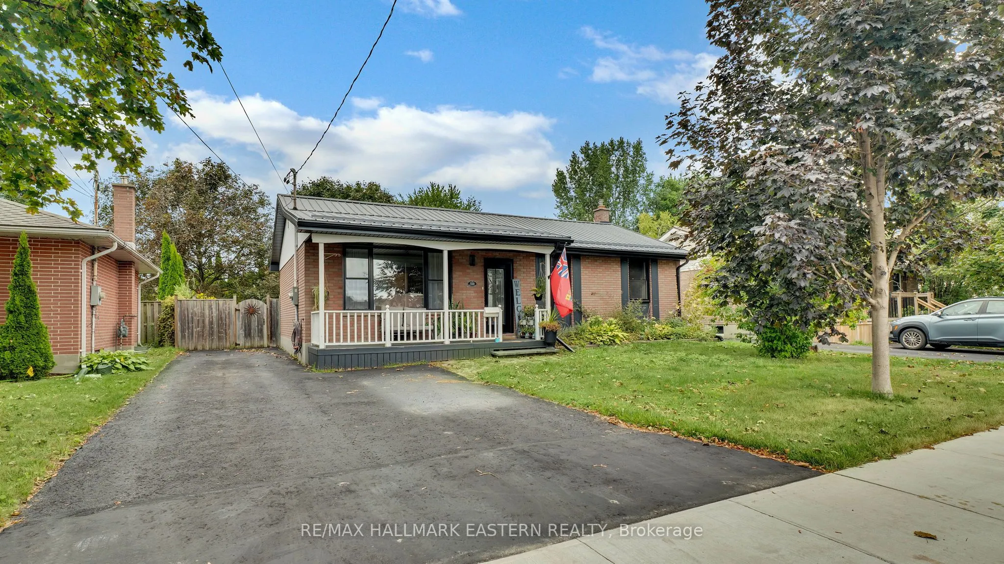 310 Elgin Street E