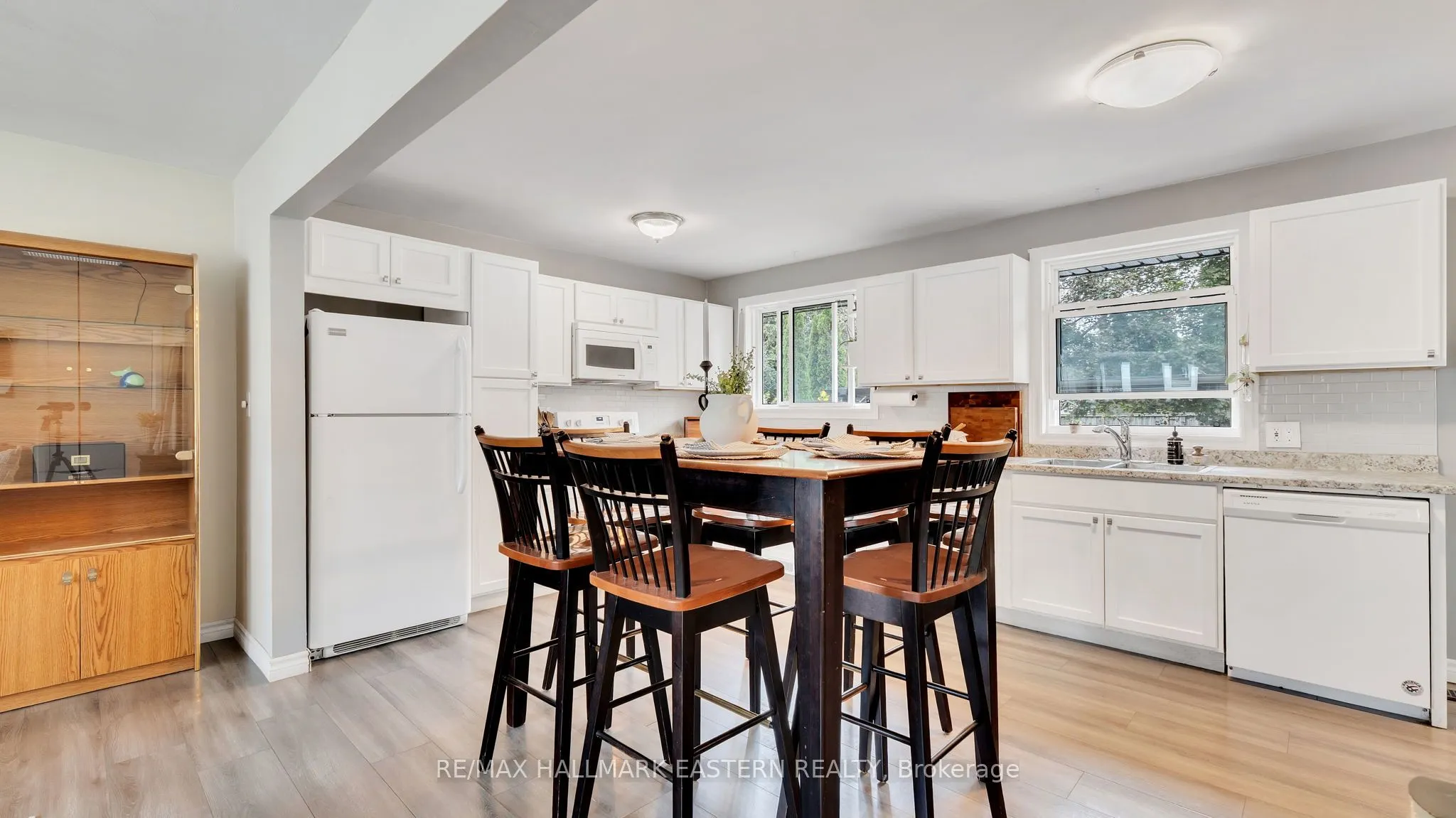 310 Elgin Street E