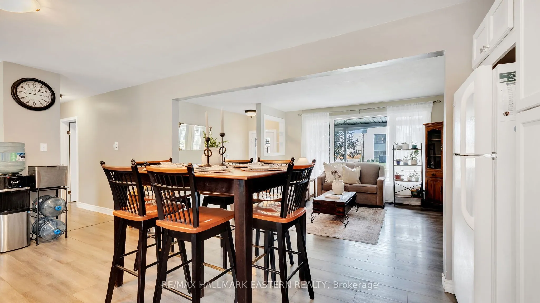 310 Elgin Street E