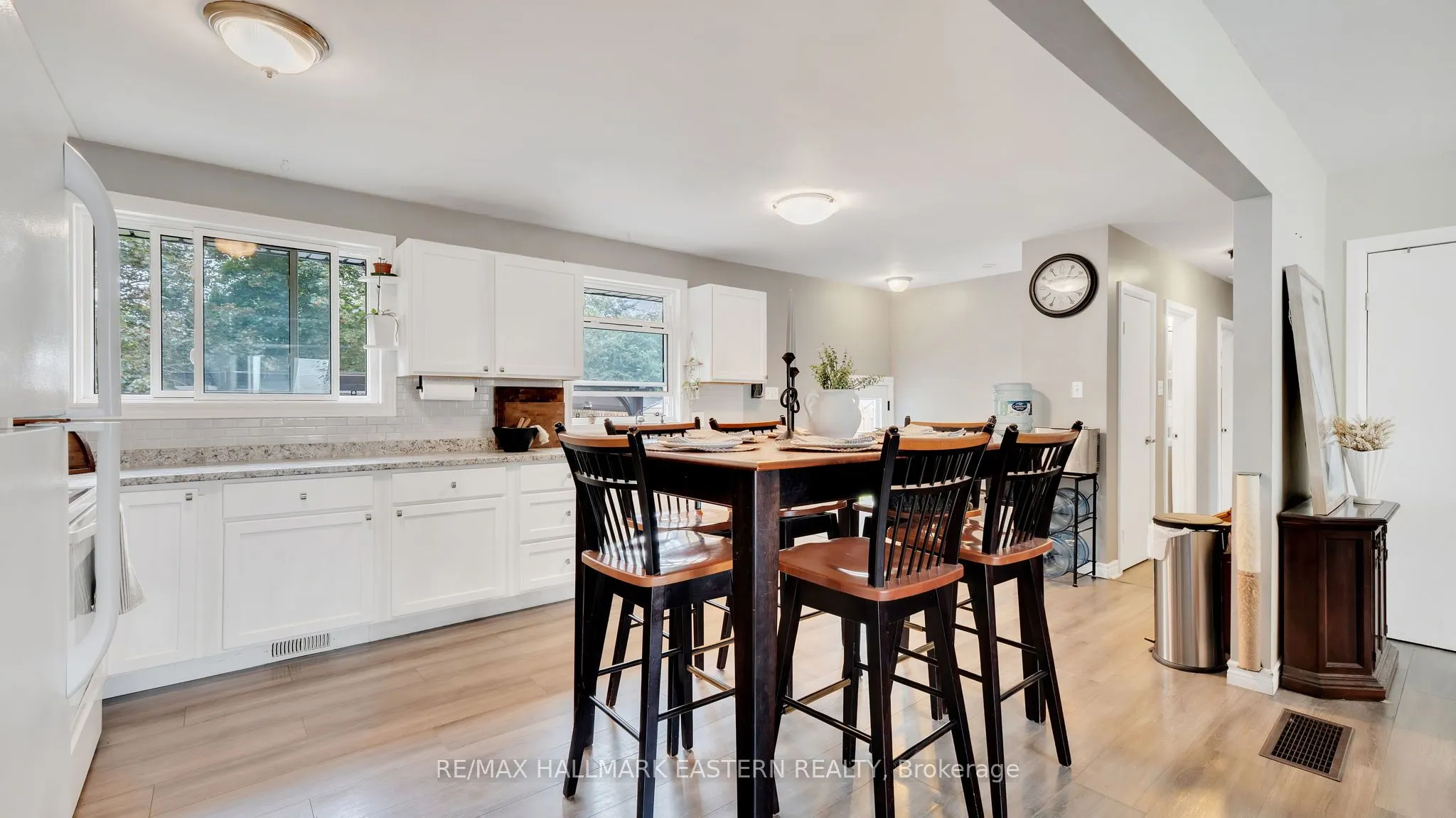 310 Elgin Street E