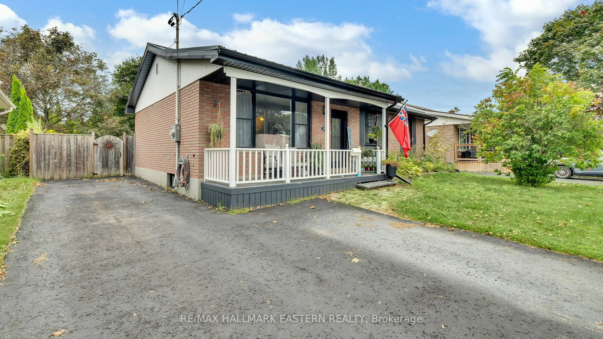 310 Elgin Street E